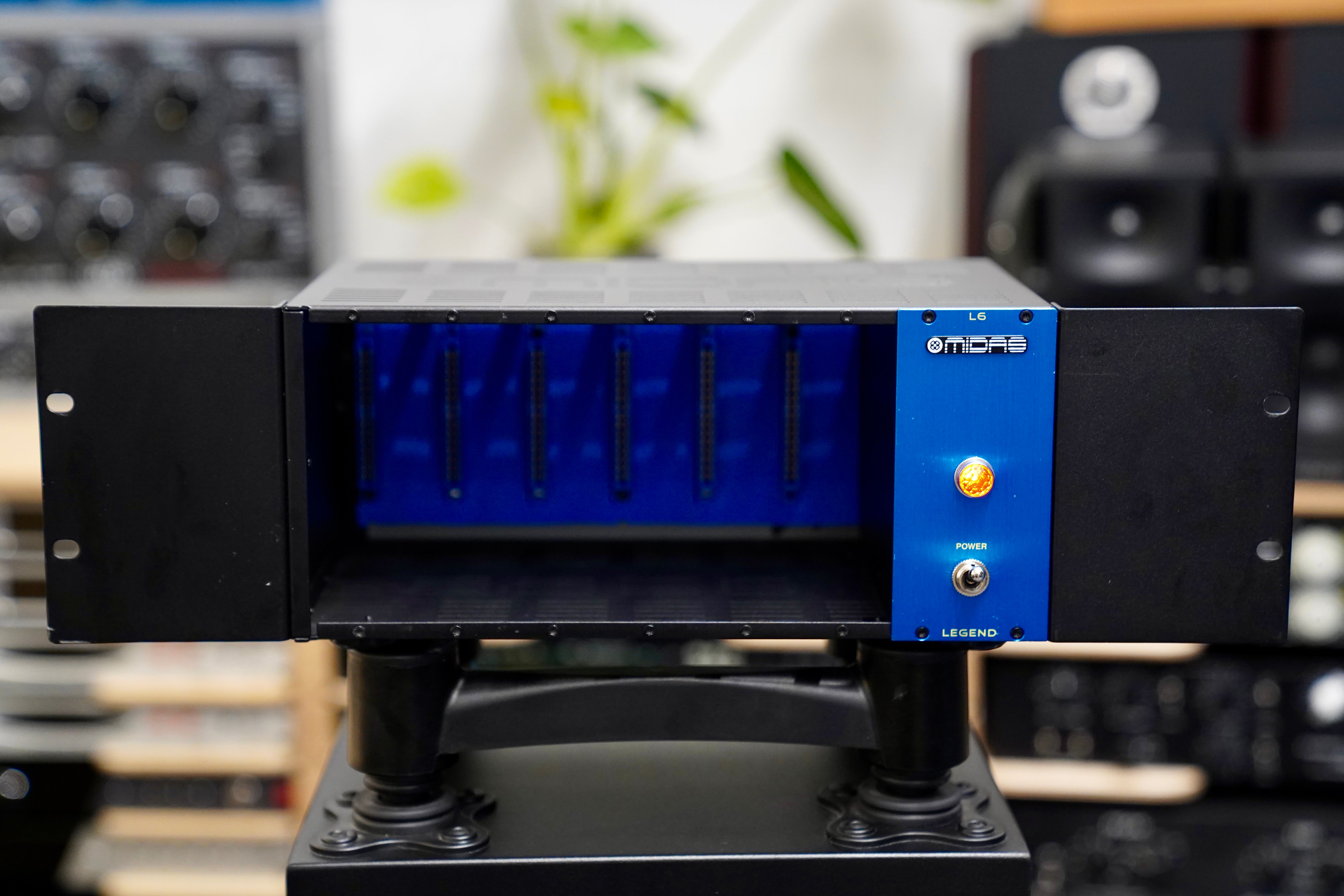 Midas L6 500 Series Chassis