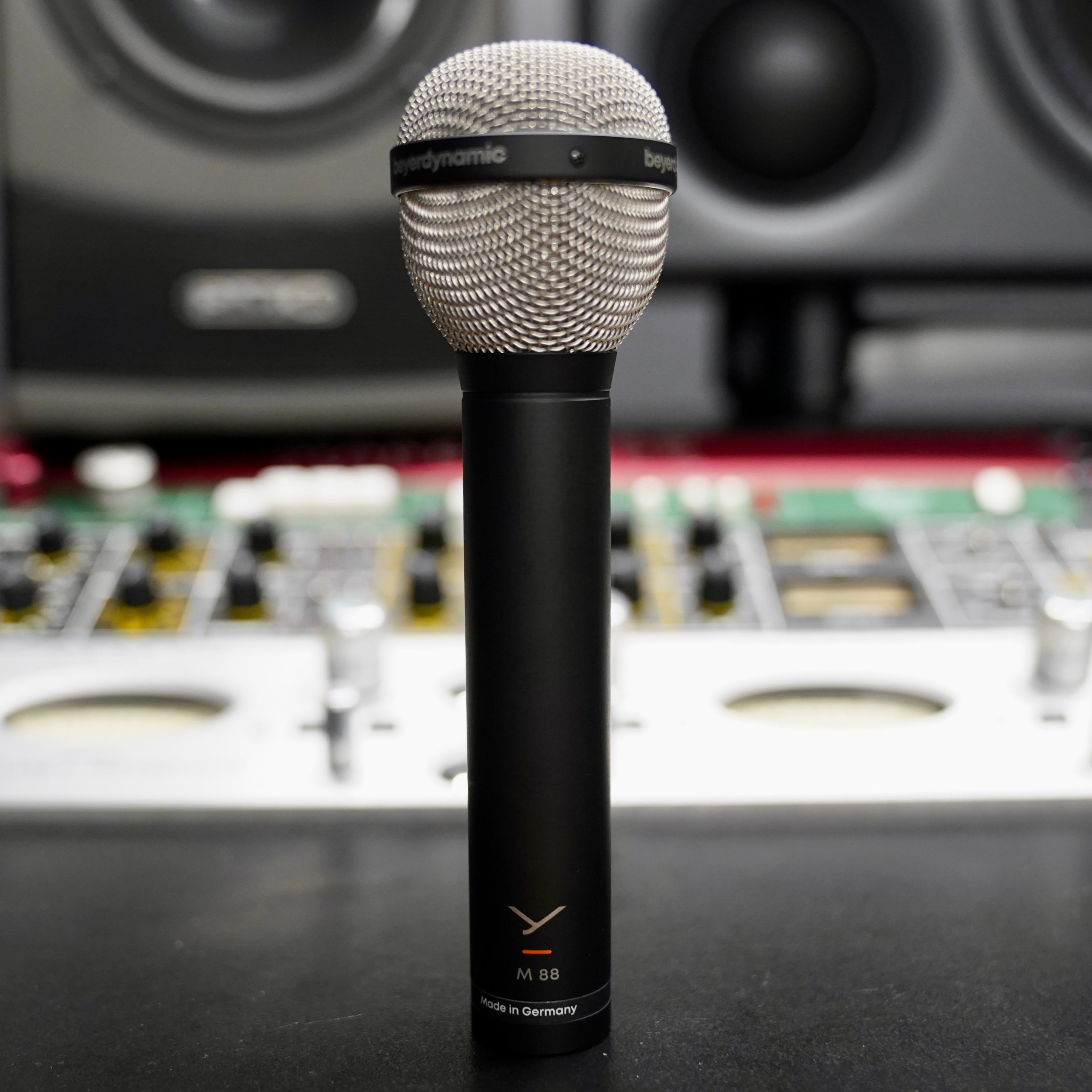 Beyerdynamic M88