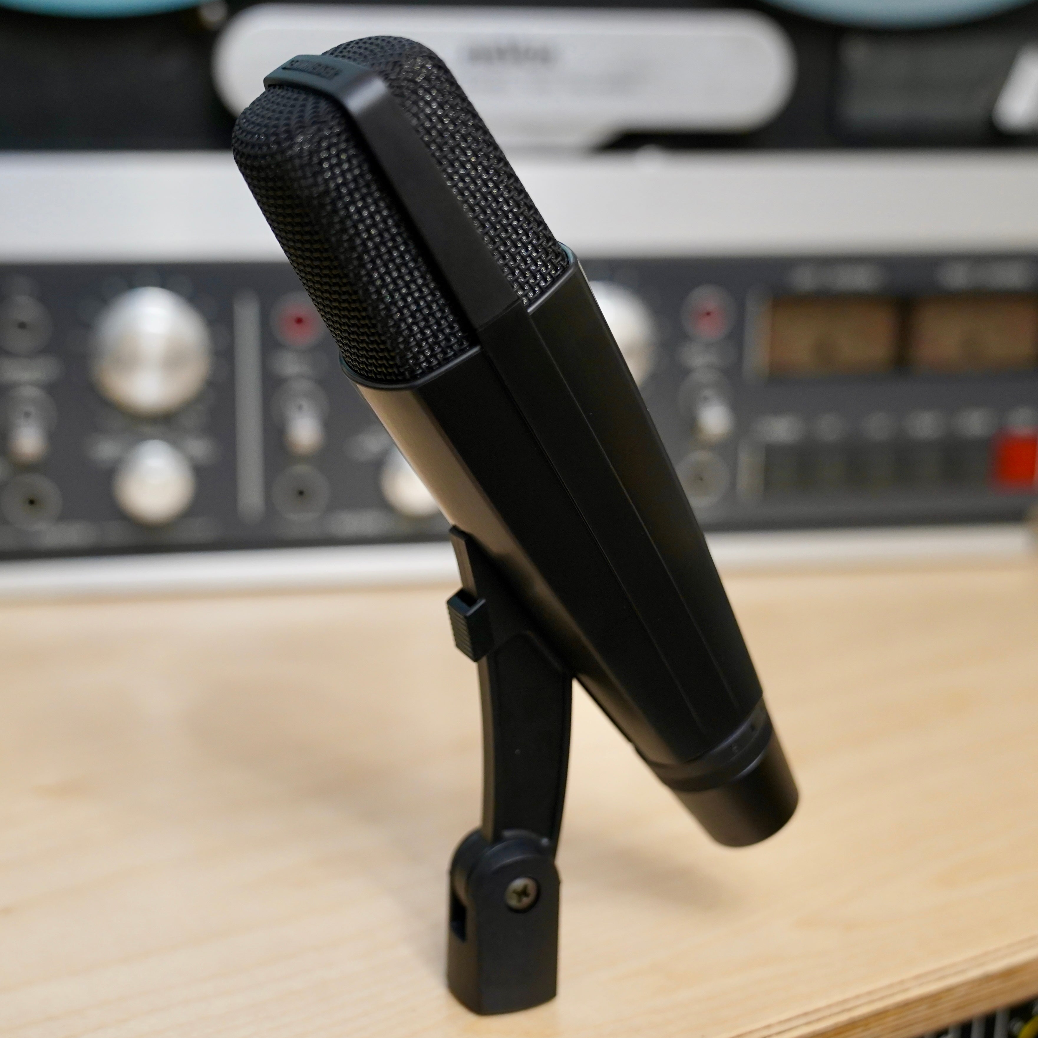 Sennheiser MD 421 II Dynamic Microphone