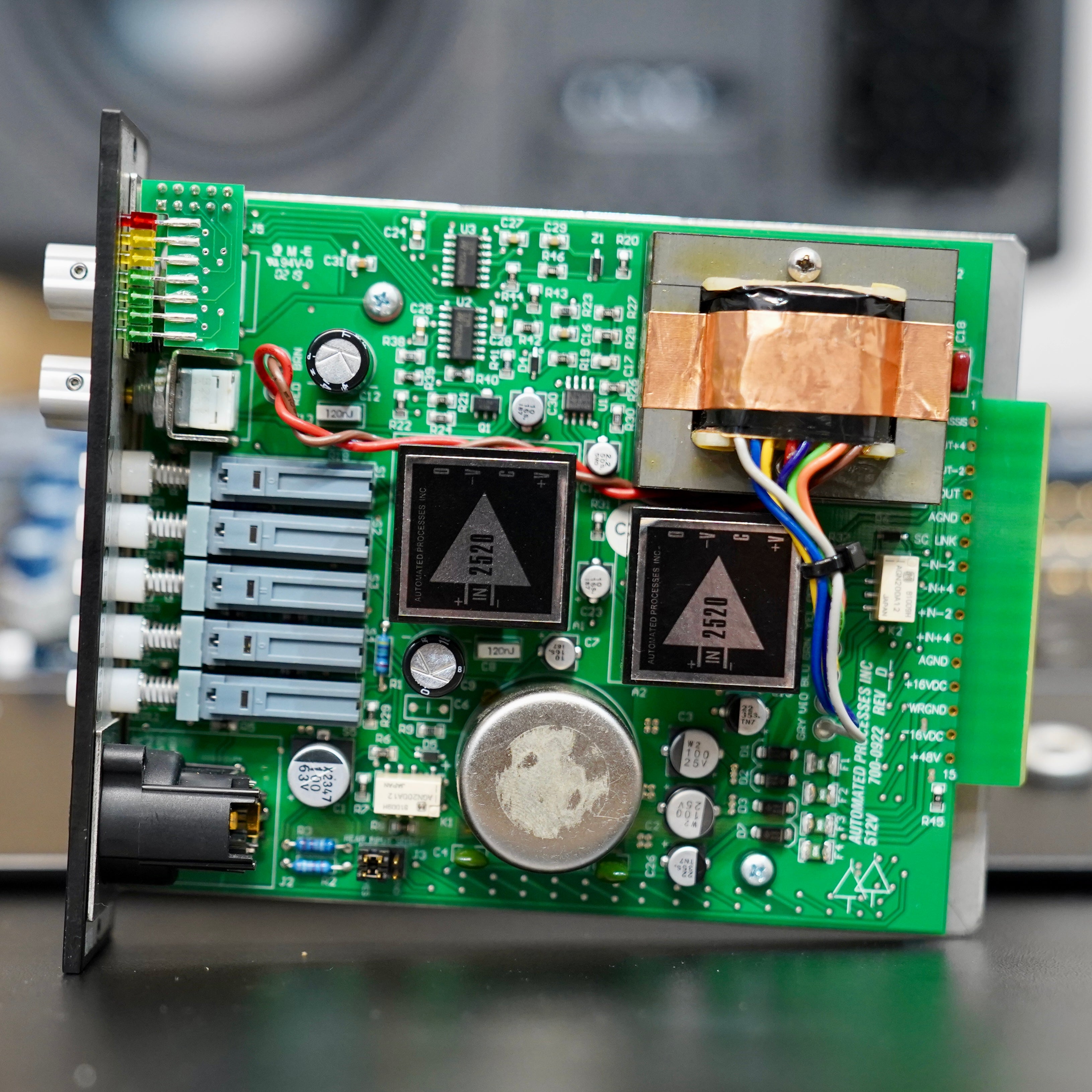 API 512V Discrete Mic/Line Preamp