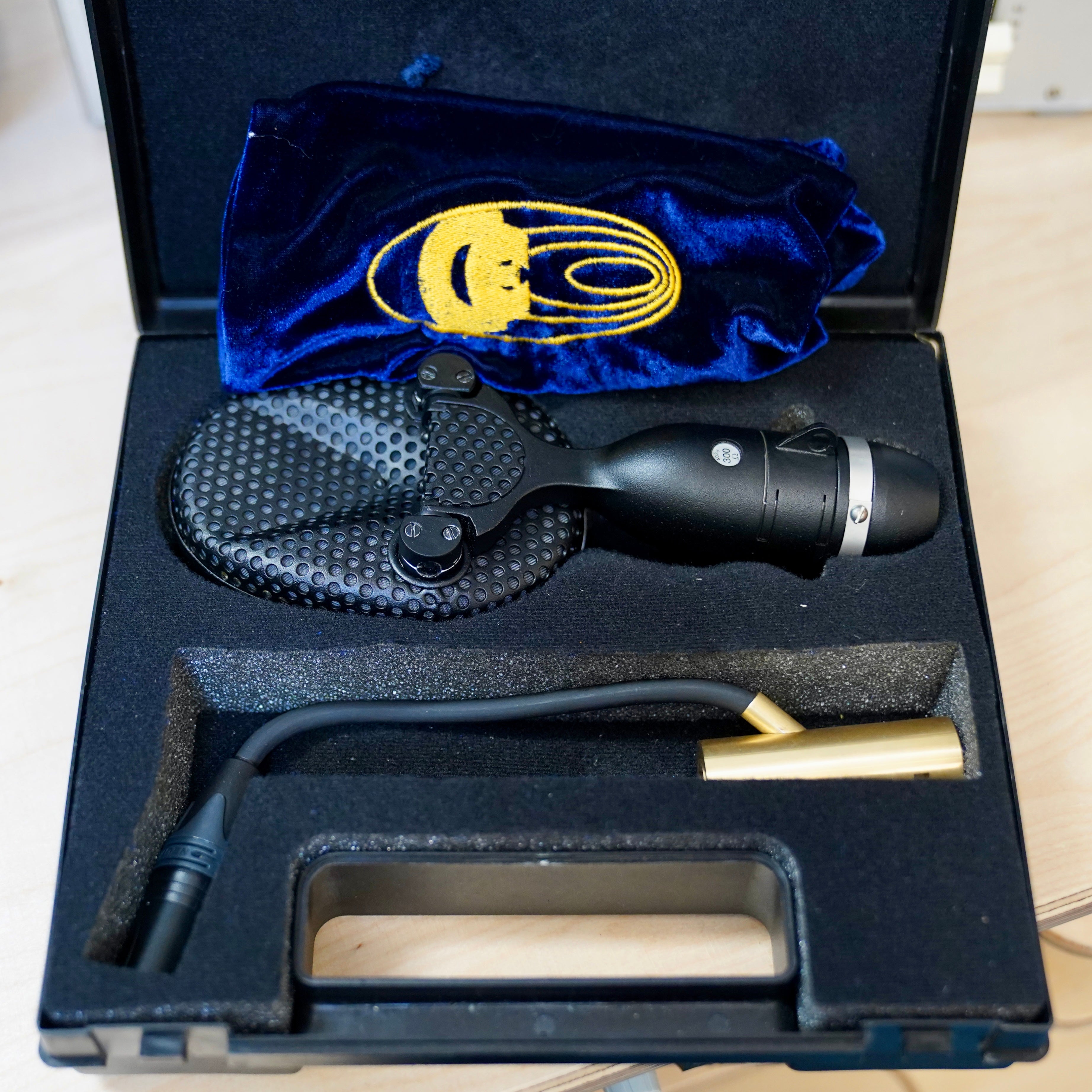 Coles 4038 Ribbon Microphone