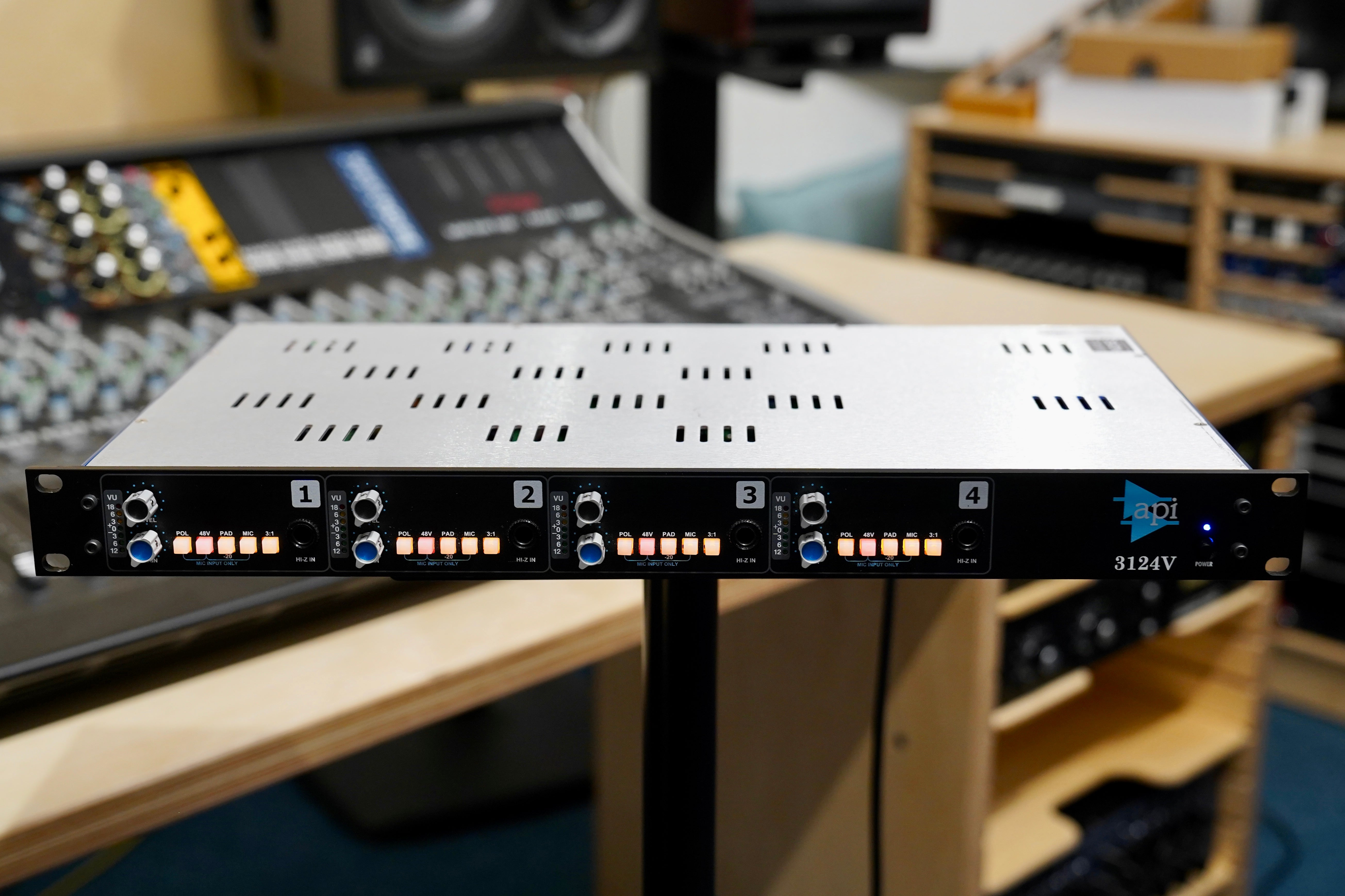 API 3124V 4-Channel Microphone/Line Preamp