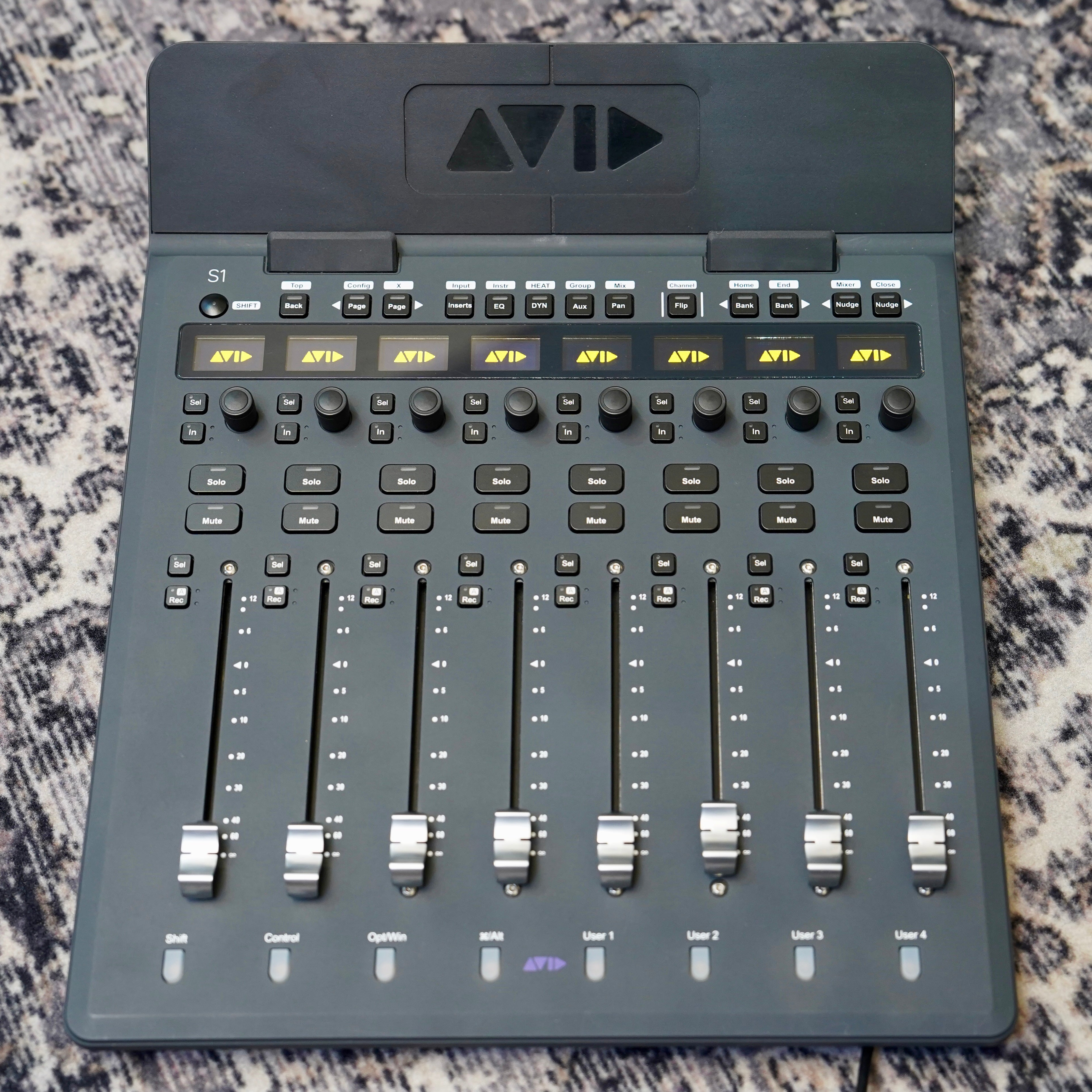 Avid S1 Controller