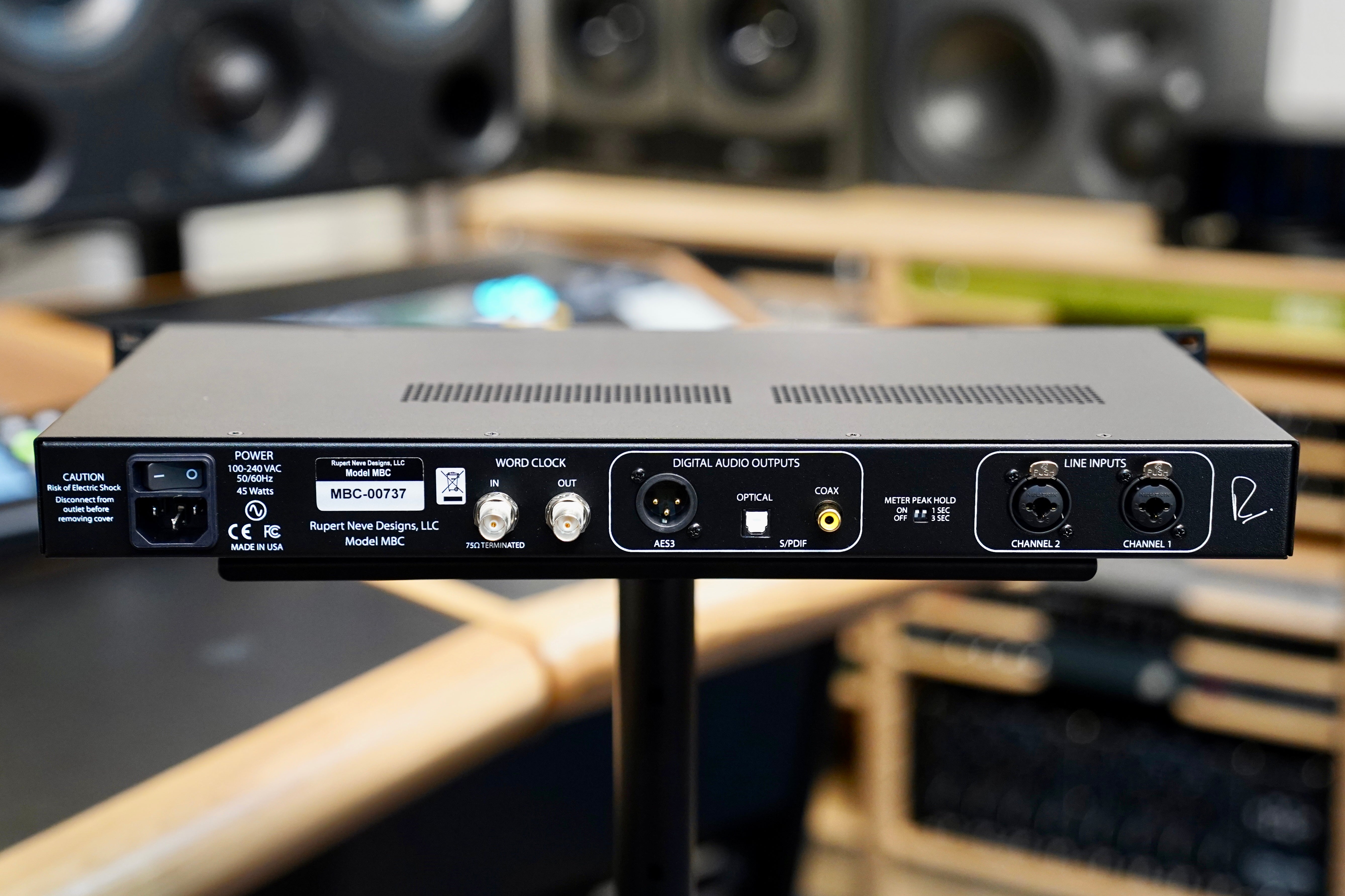 Rupert Neve Designs Master Bus Converter