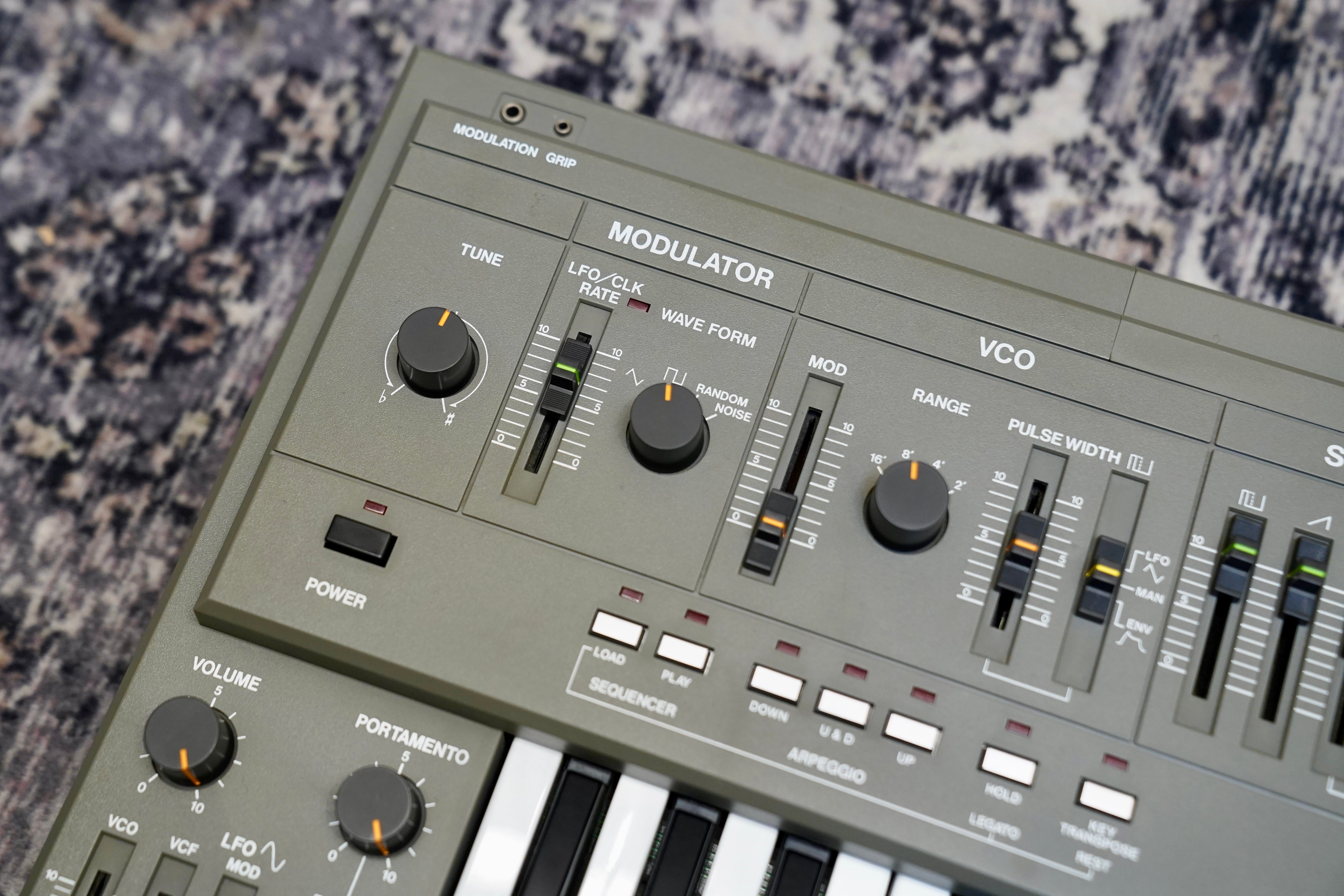 Roland SH-101 Monophonic Analog Synthesizer