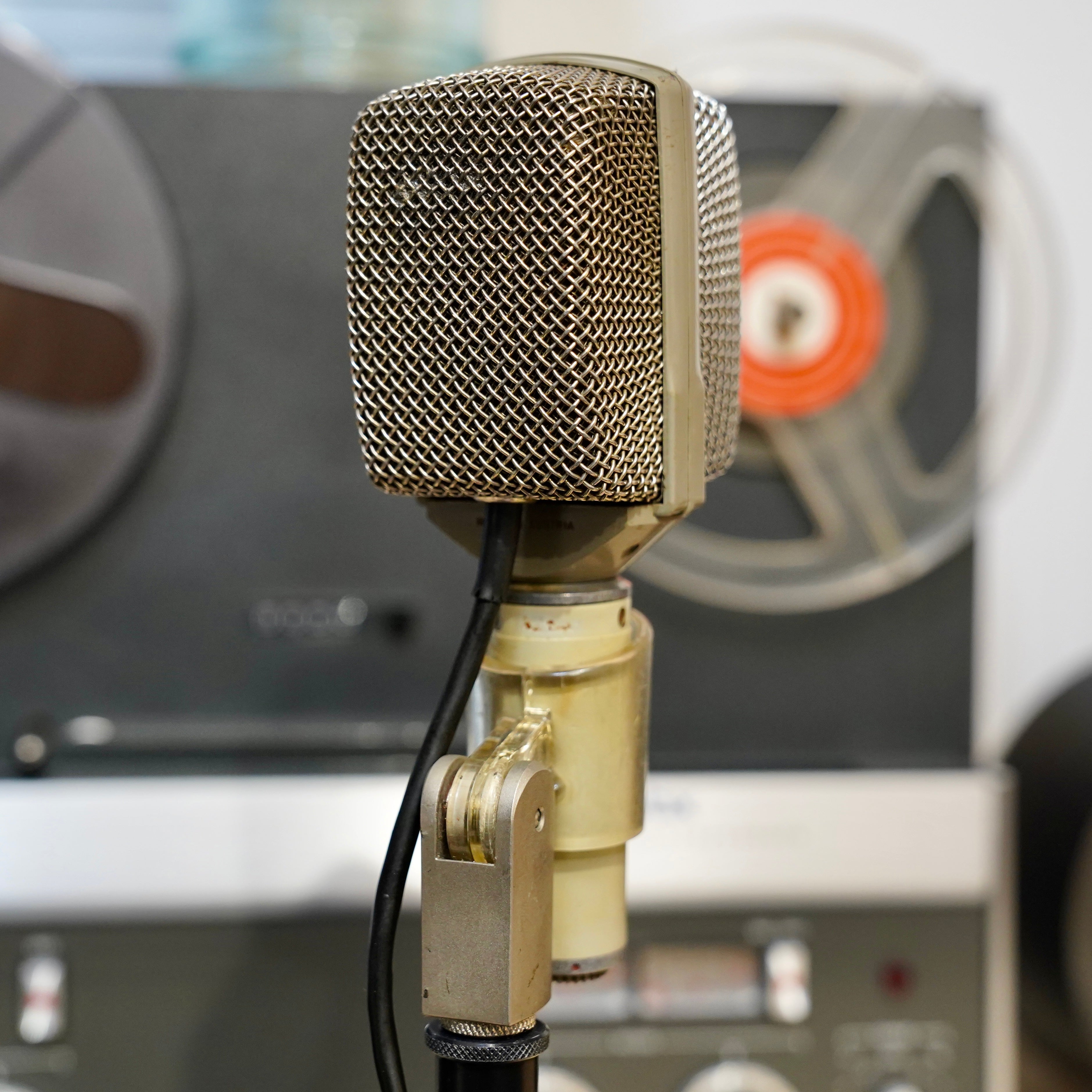 Echolette Select Master Dynamic Microphone (AKG D12)