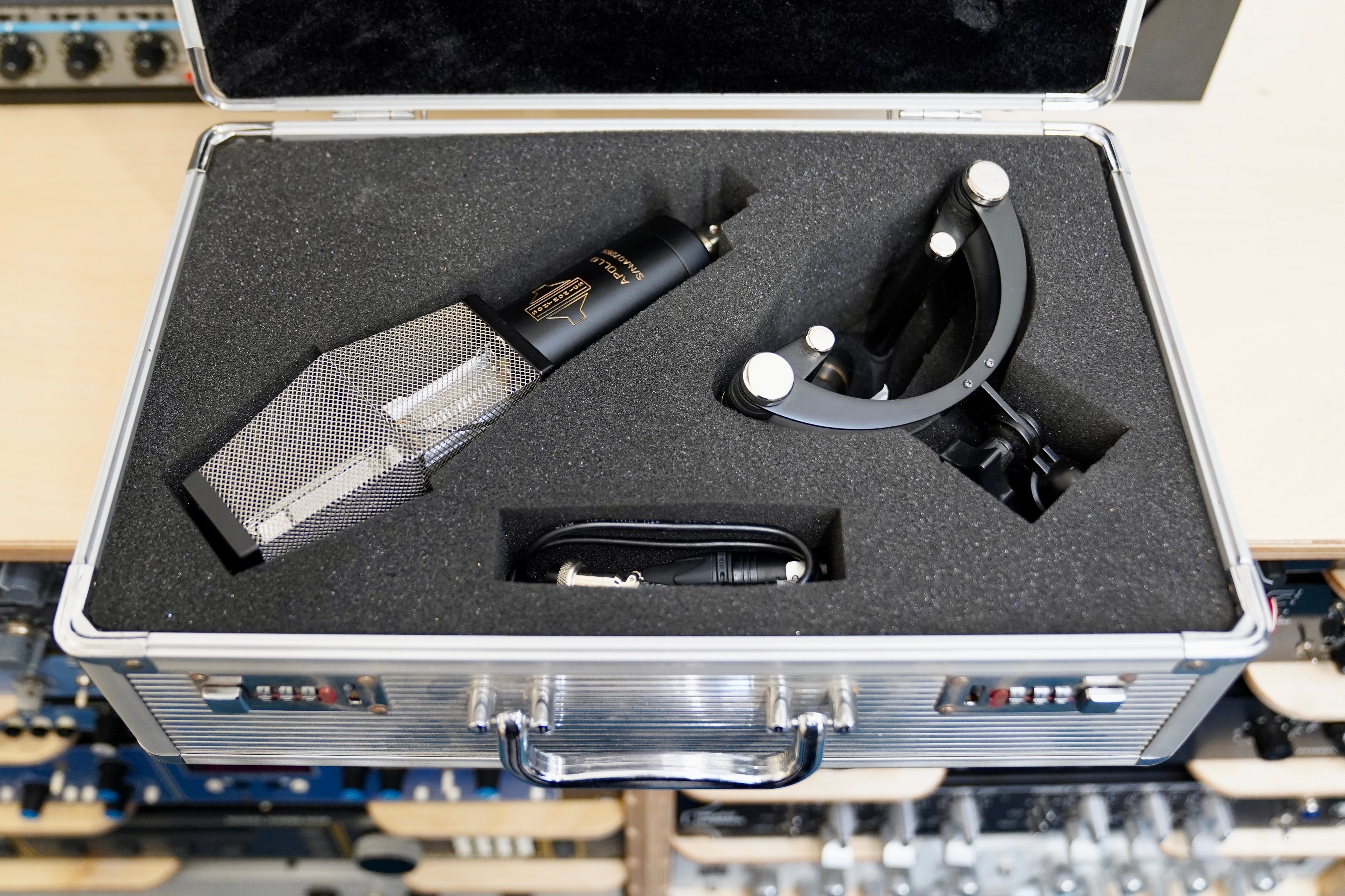 Sontronics Apollo Stereo Ribbon Microphone