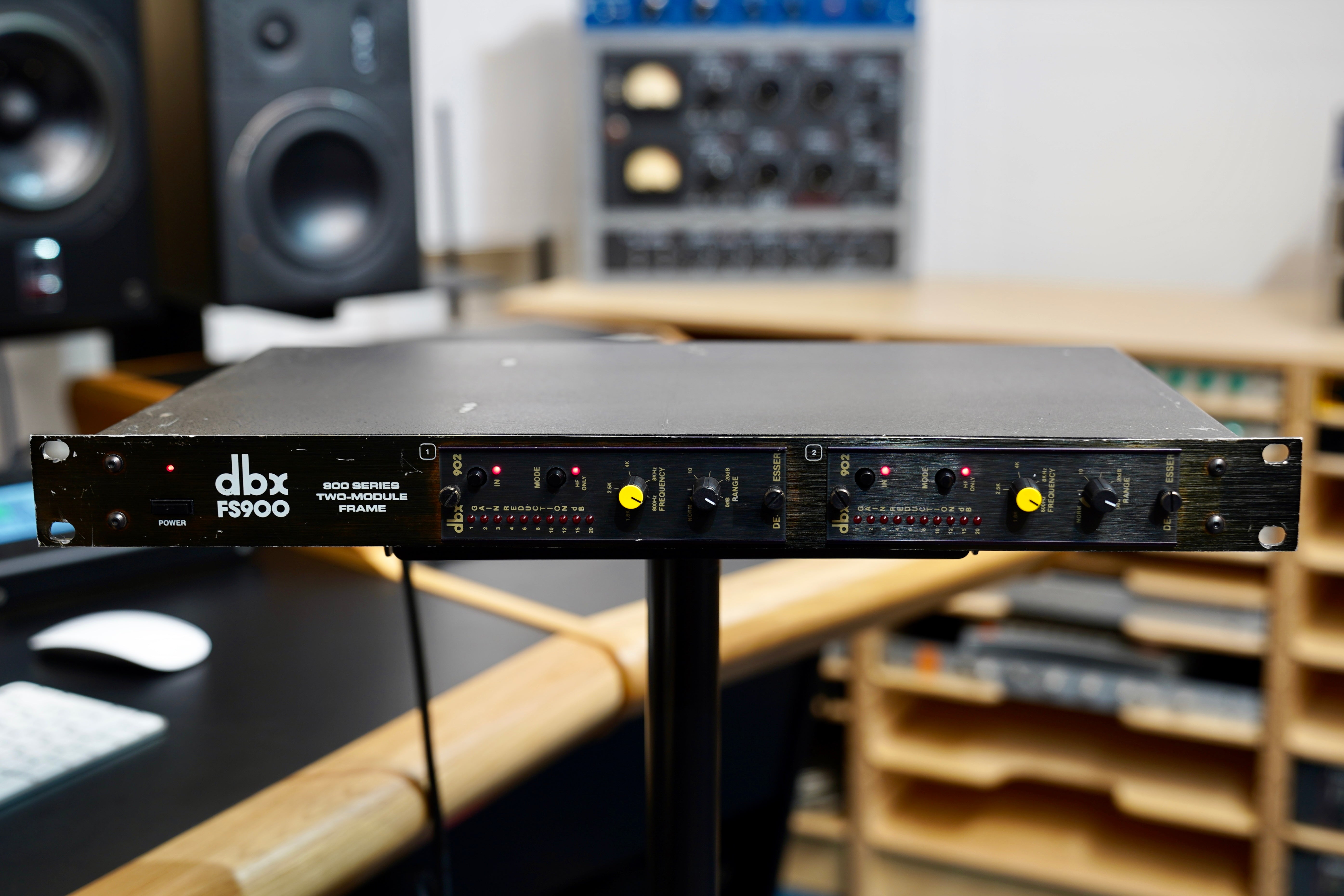 DBX FS900 w/ 2x 902 De-Esser