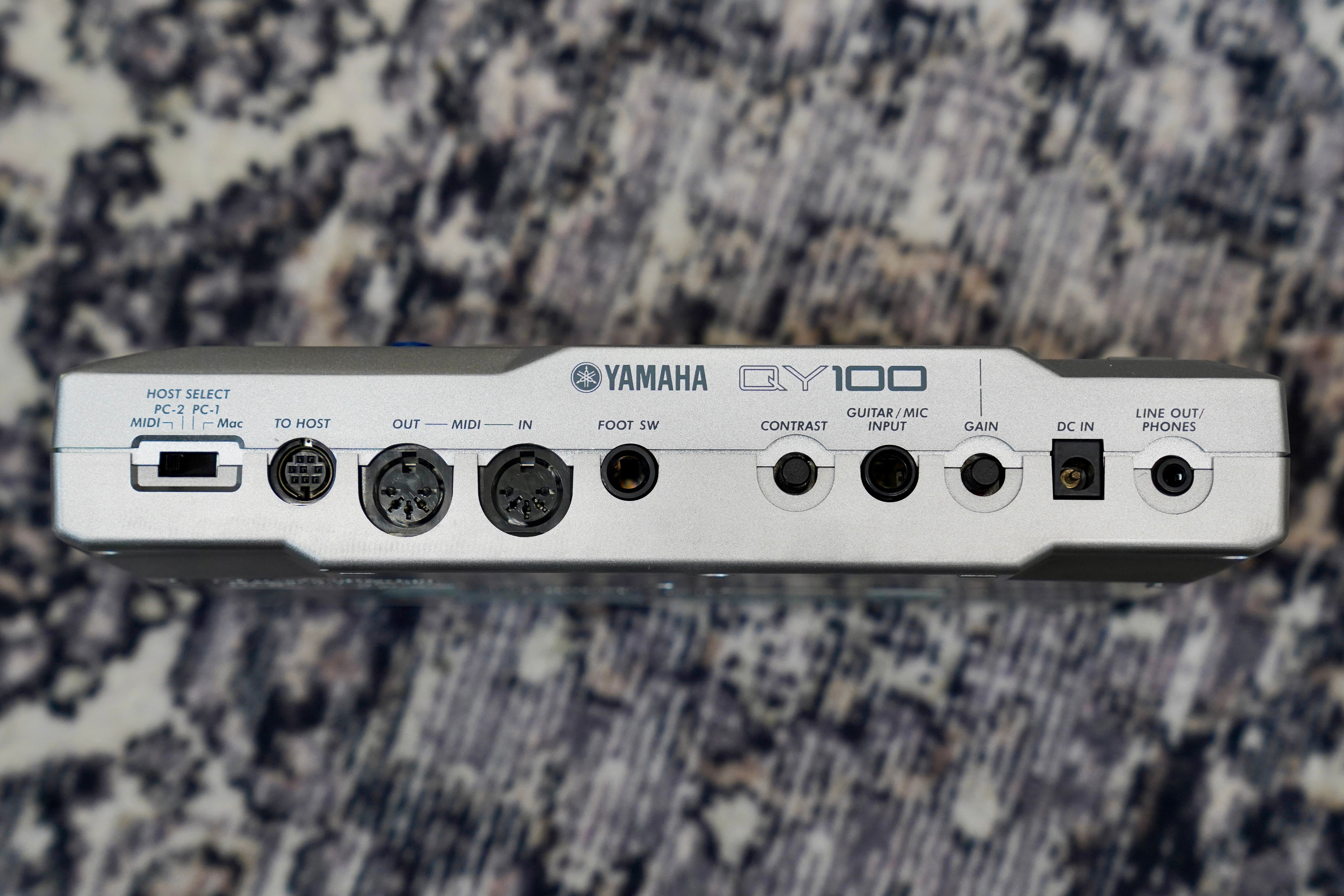Yamaha QY100 Music Sequencer