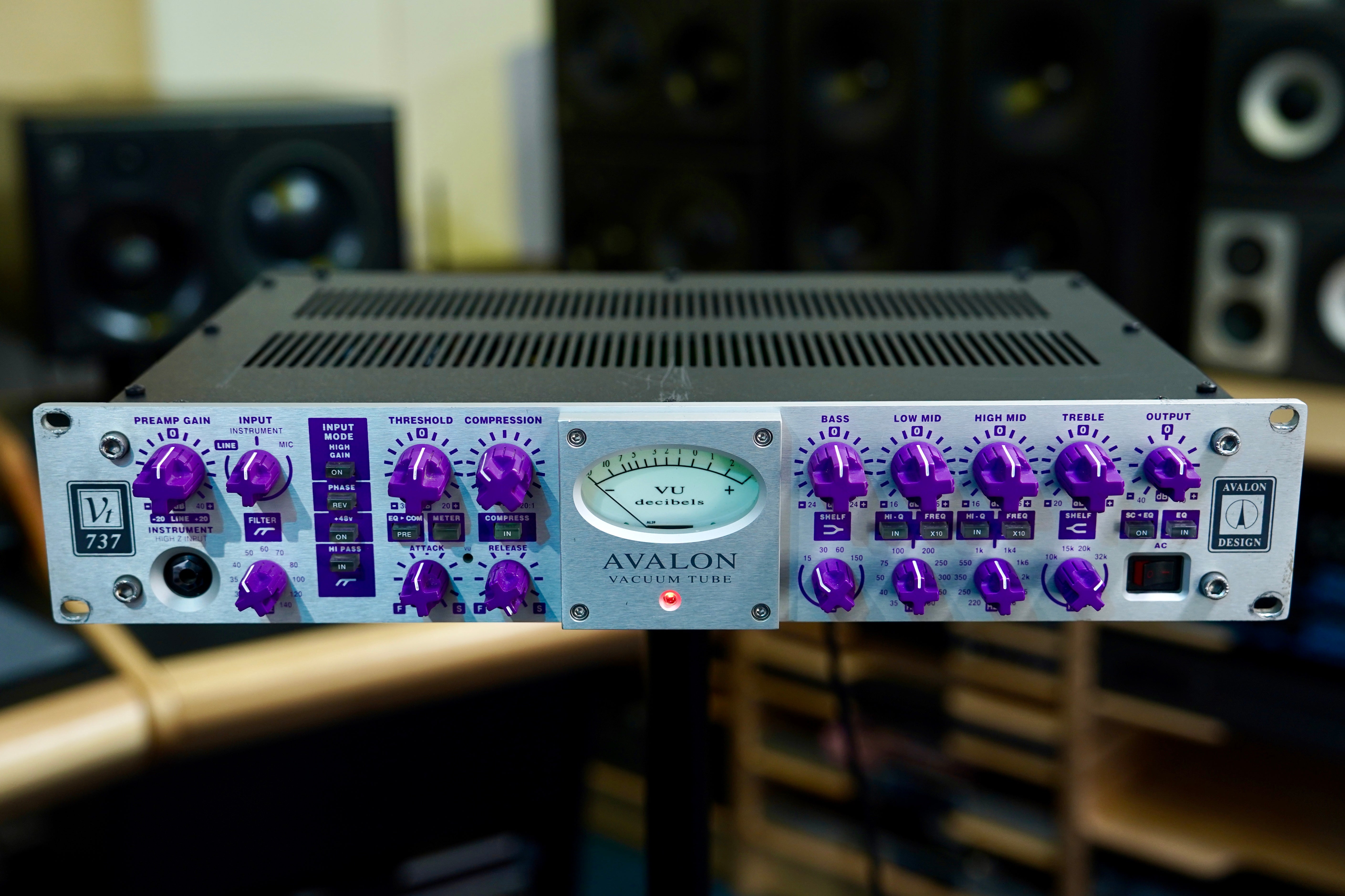 Avalon VT-737