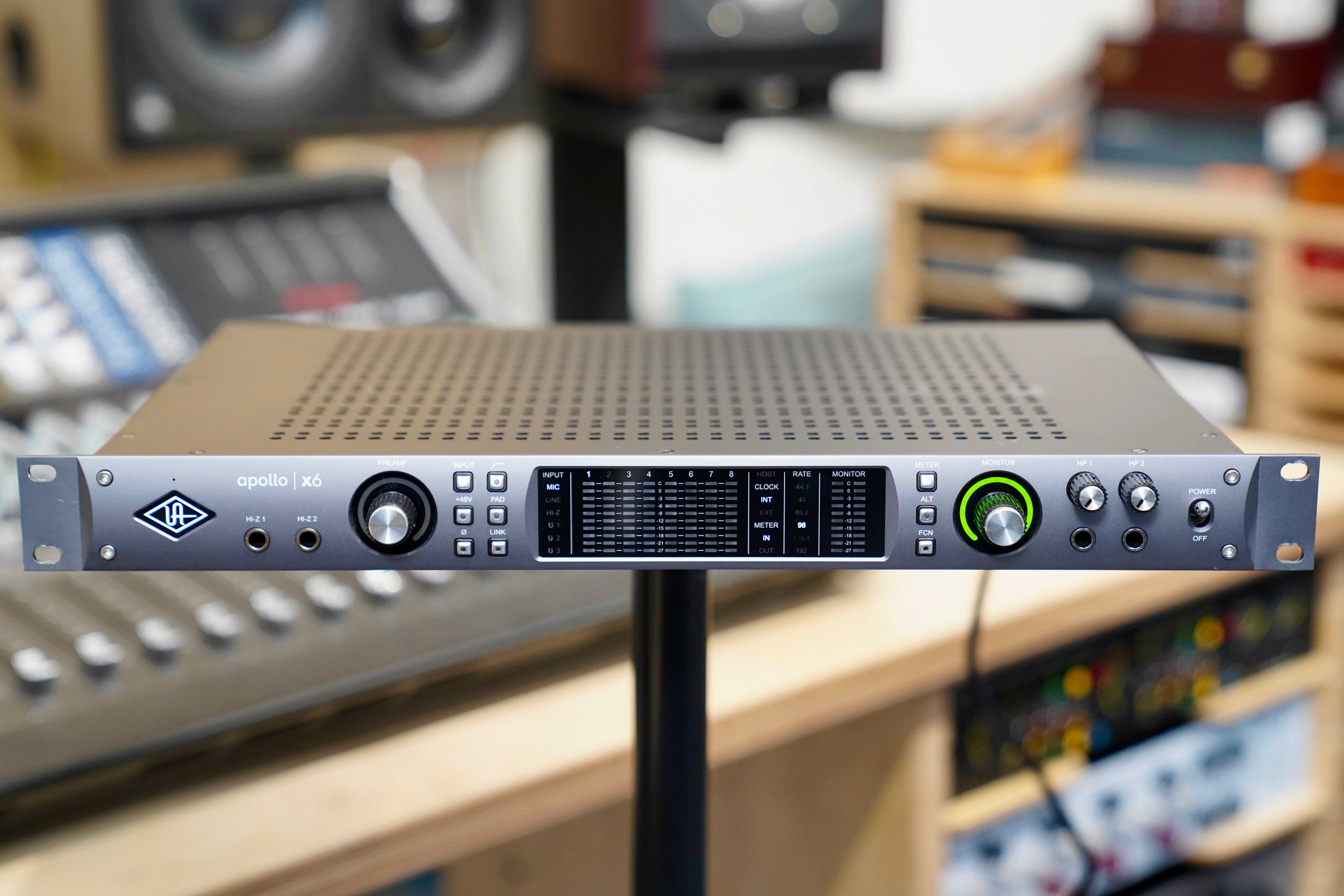 Universal Audio Apollo X6 Thunderbolt 3 Audio Interface