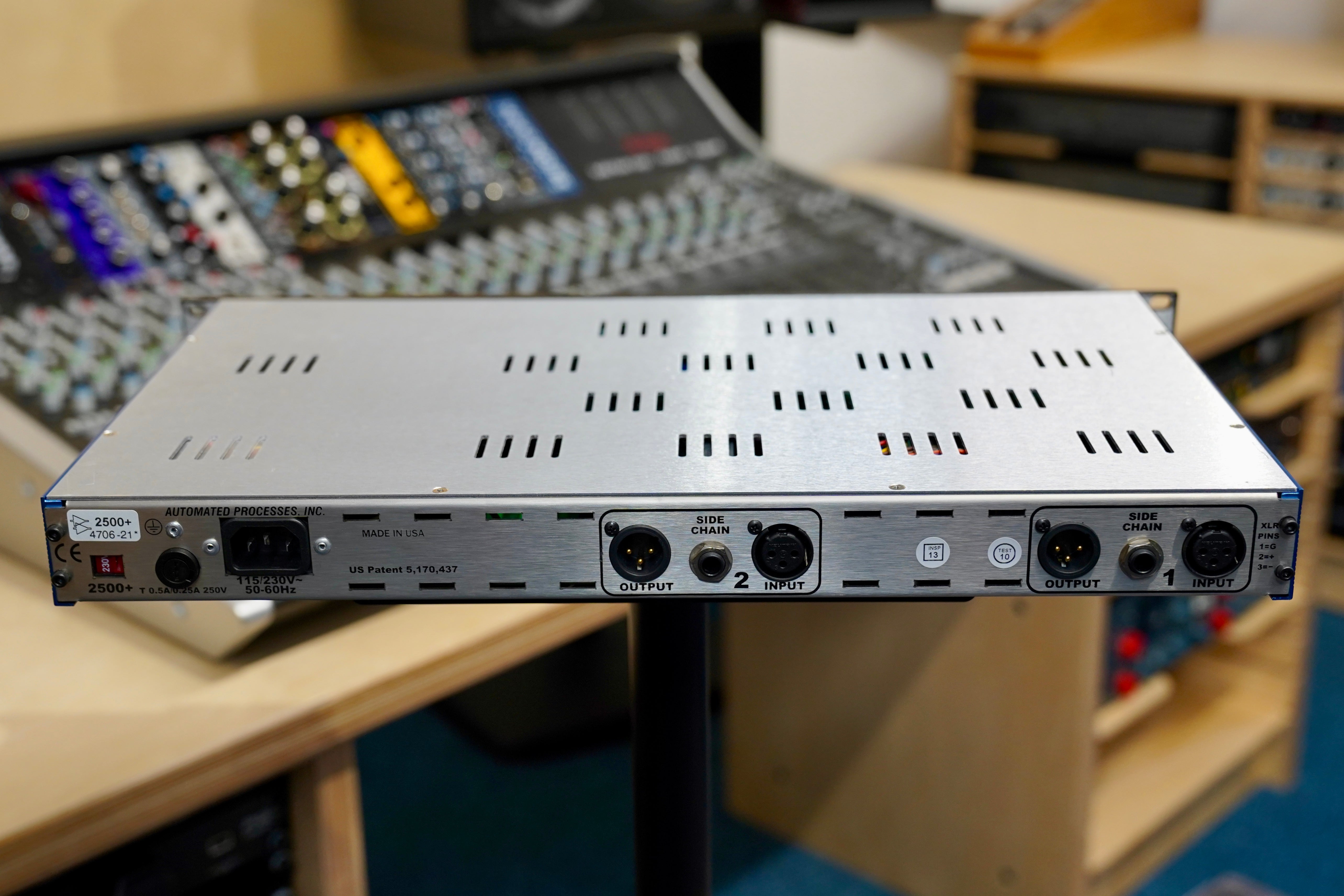 API 2500+ Bus Compressor