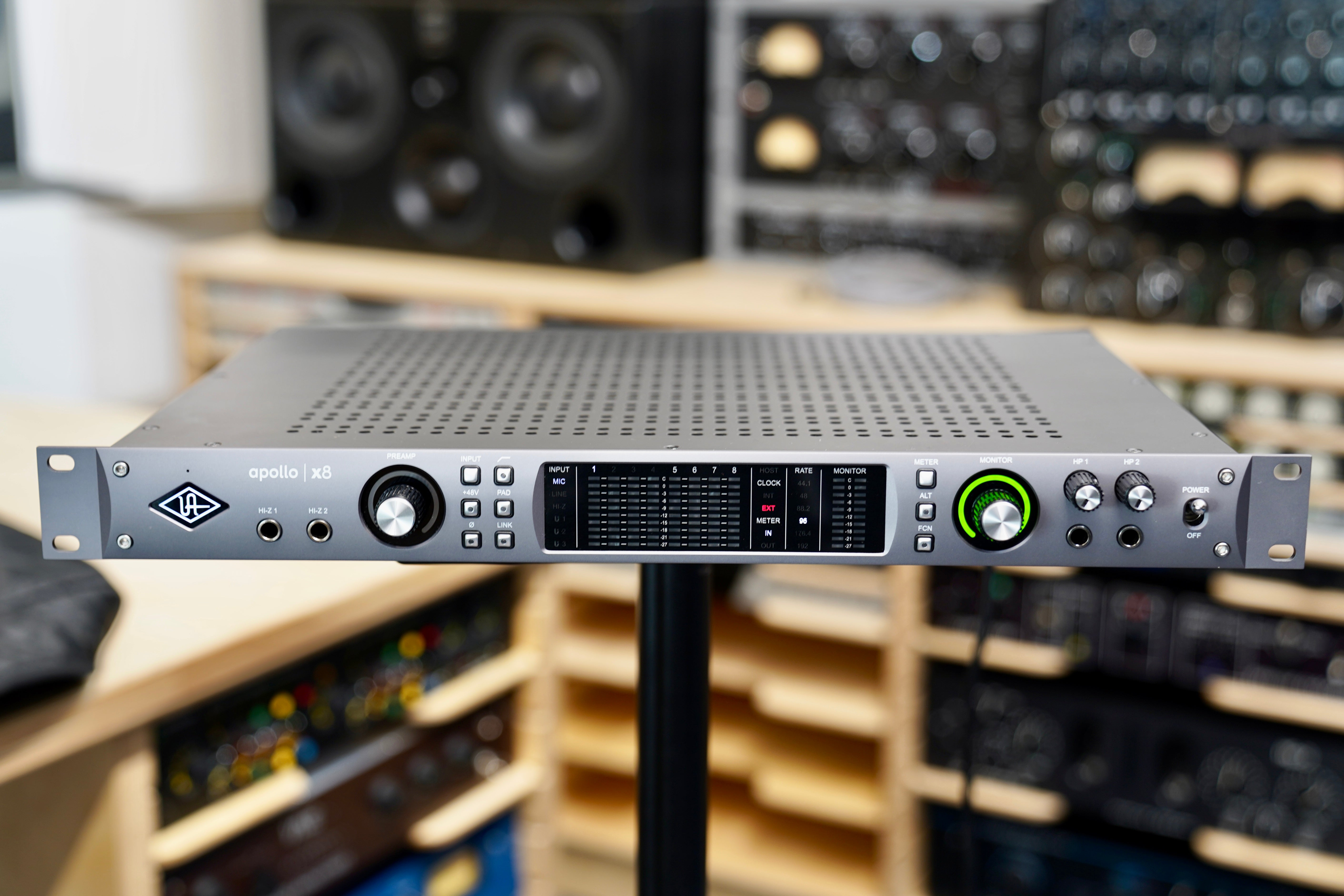 Universal Audio Apollo X8 Thunderbolt 3 Audio Interface