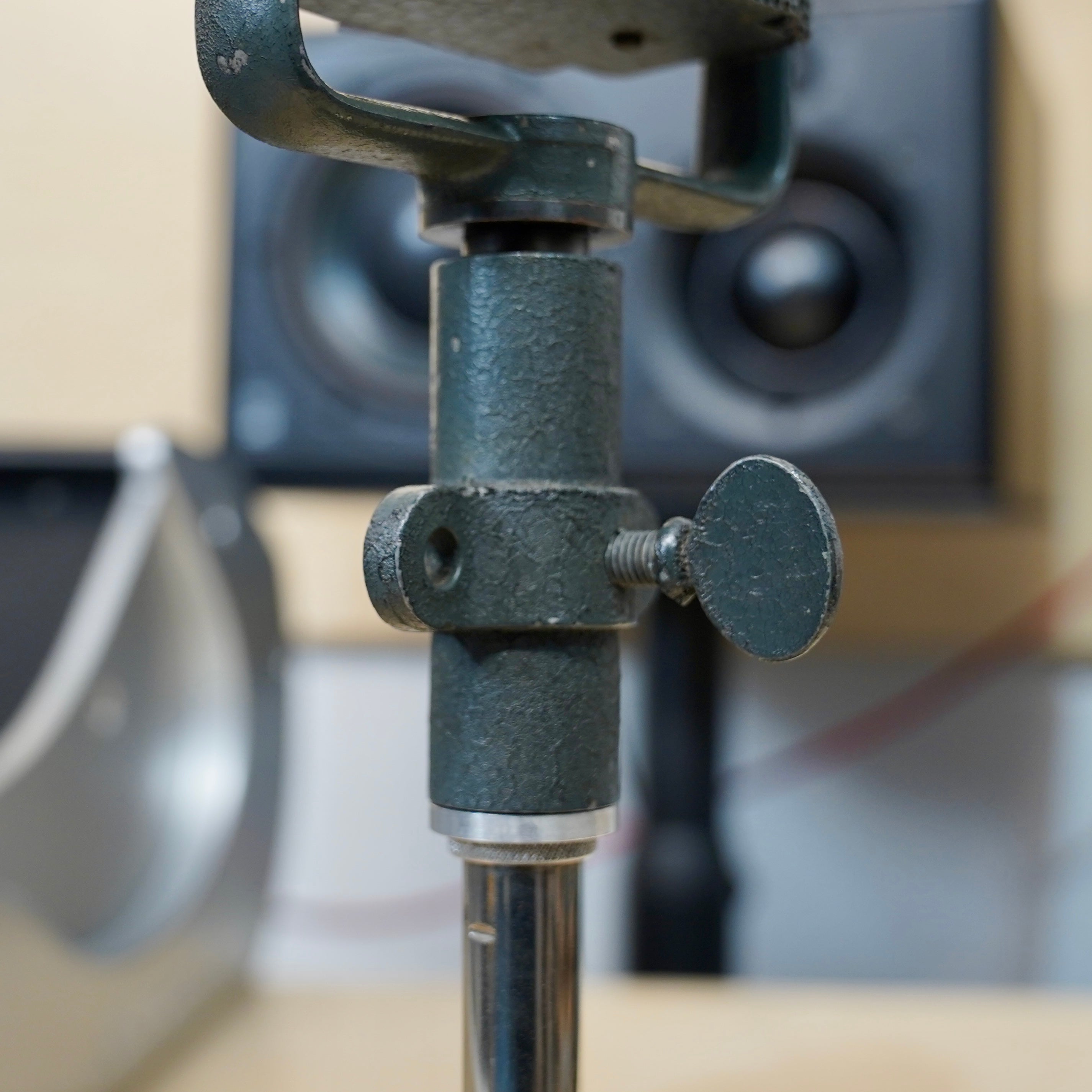 Melodium 42B Ribbon Microphone