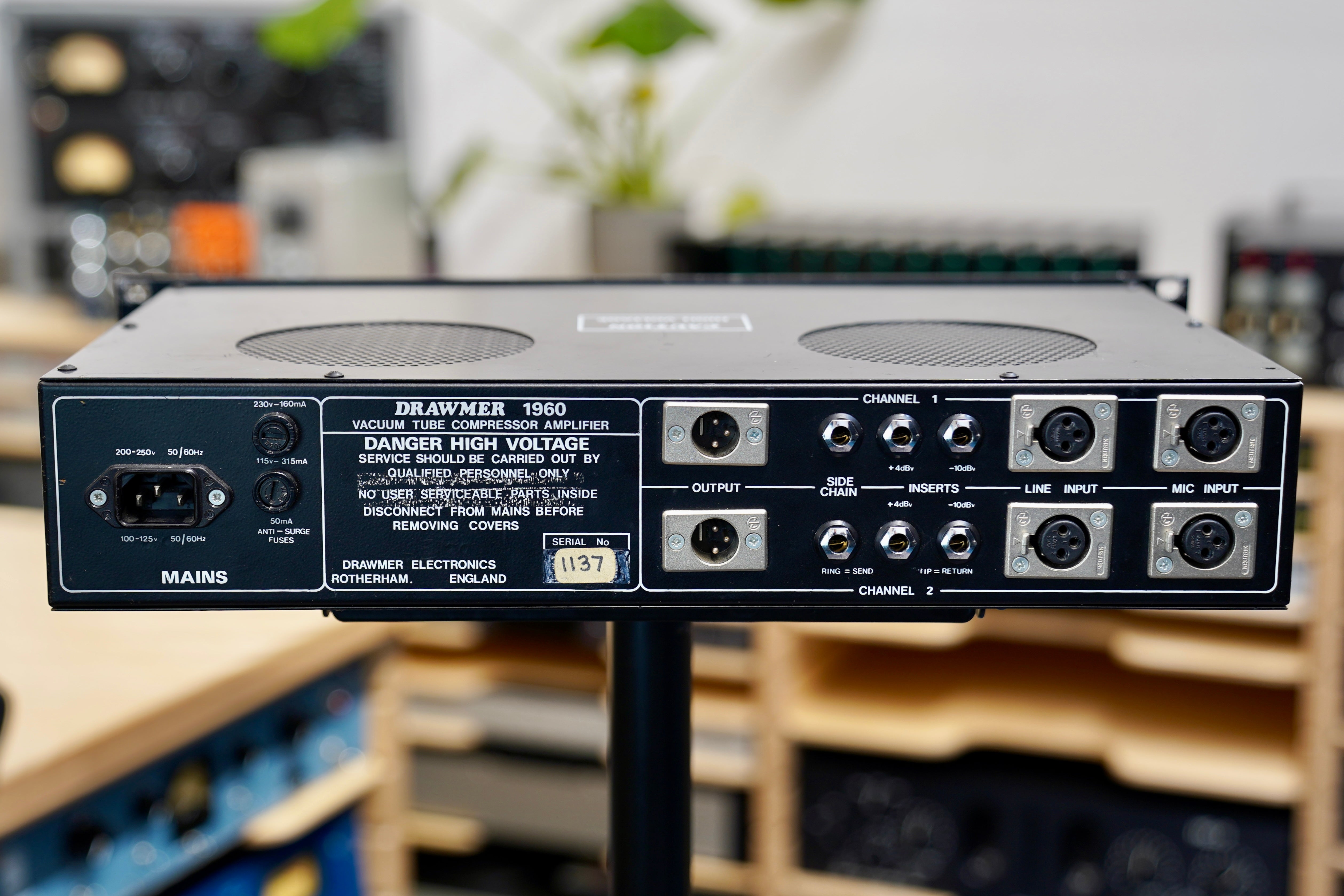 Drawmer 1960 Vacuum Tube Compressor Preamplifier