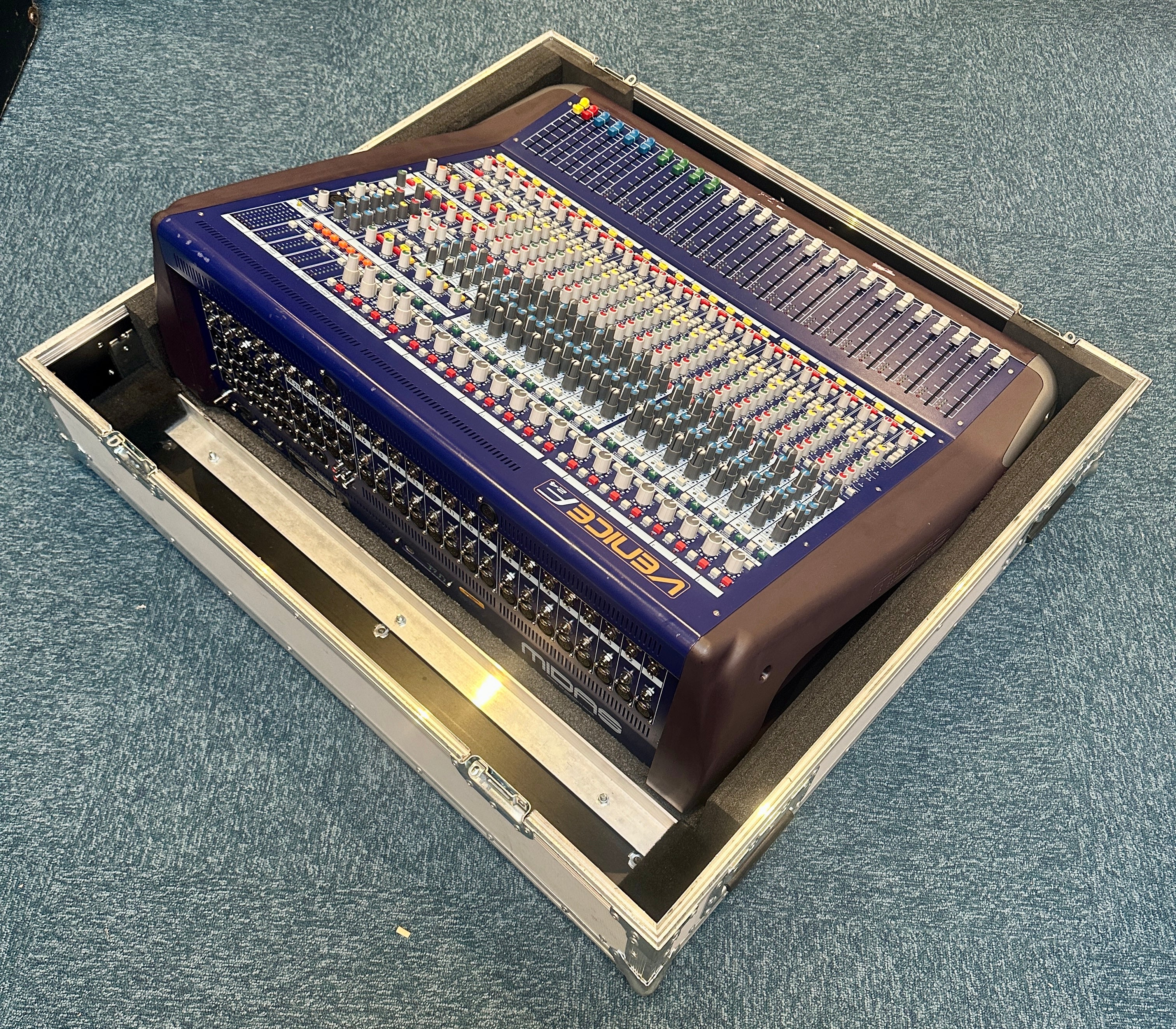 Midas Venice F24 24-Channel Mixing Console