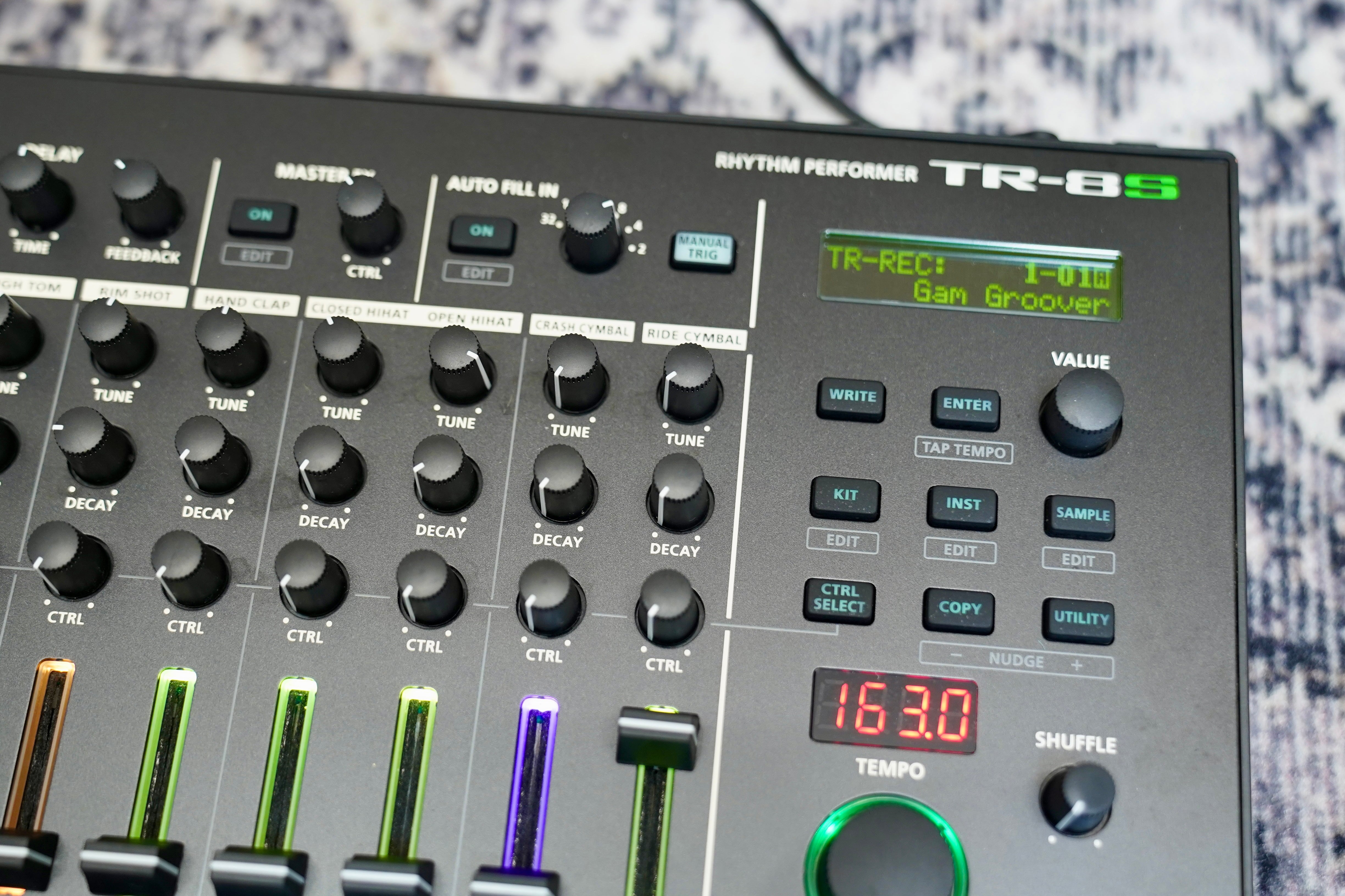 Roland TR8-S Rhythm Performer
