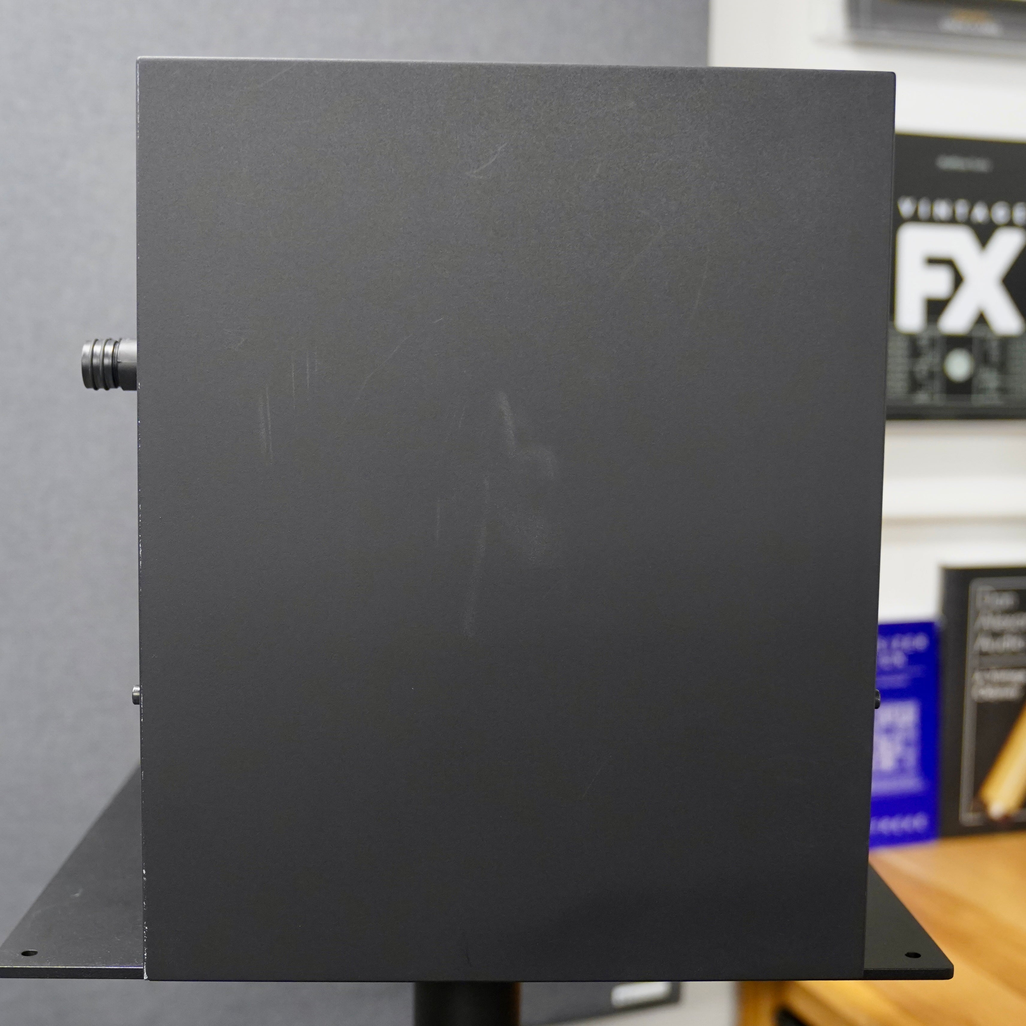 Amphion One18 (Pair) w/ Amp100