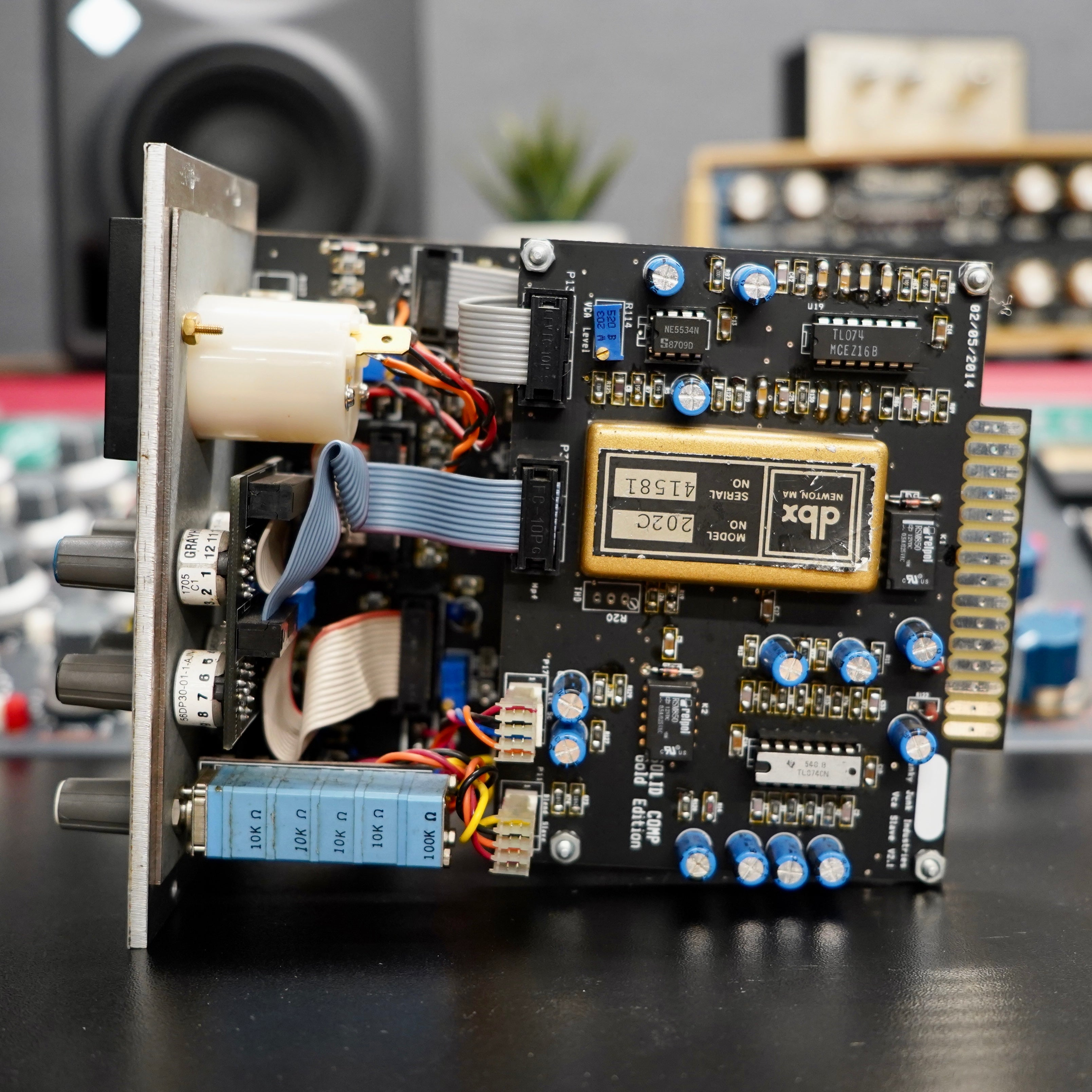 Funky Junk Industries Solid Compressor 202 Gold Edition 2015