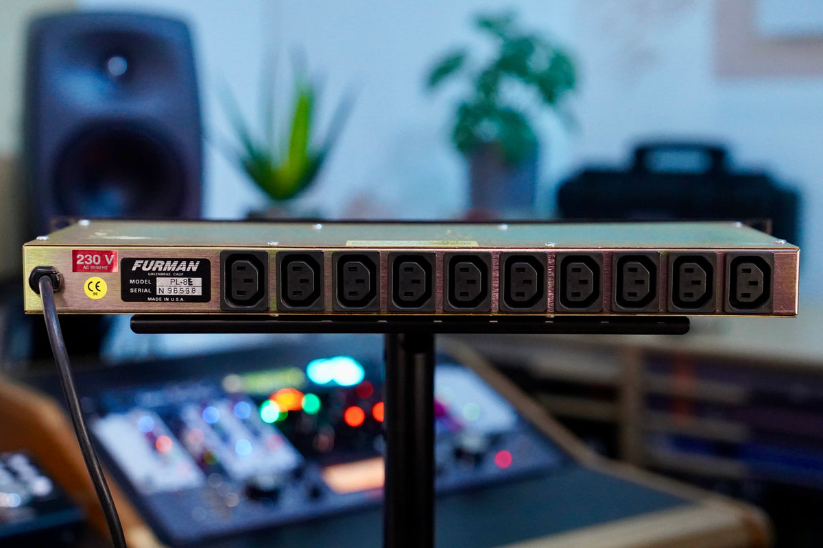 Furman PL-8 E Power Conditioner