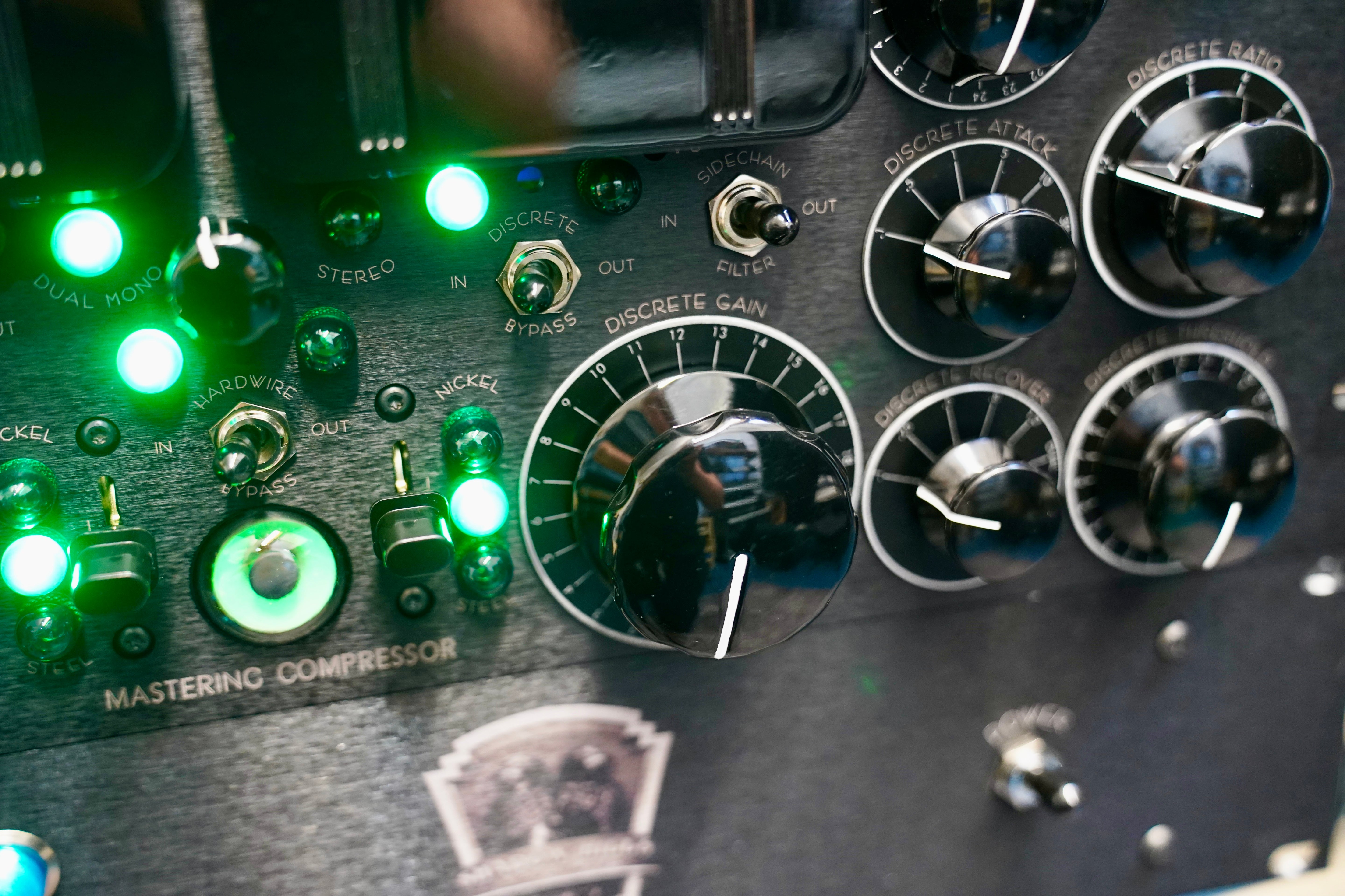 Shadow Hills Mastering Compressor