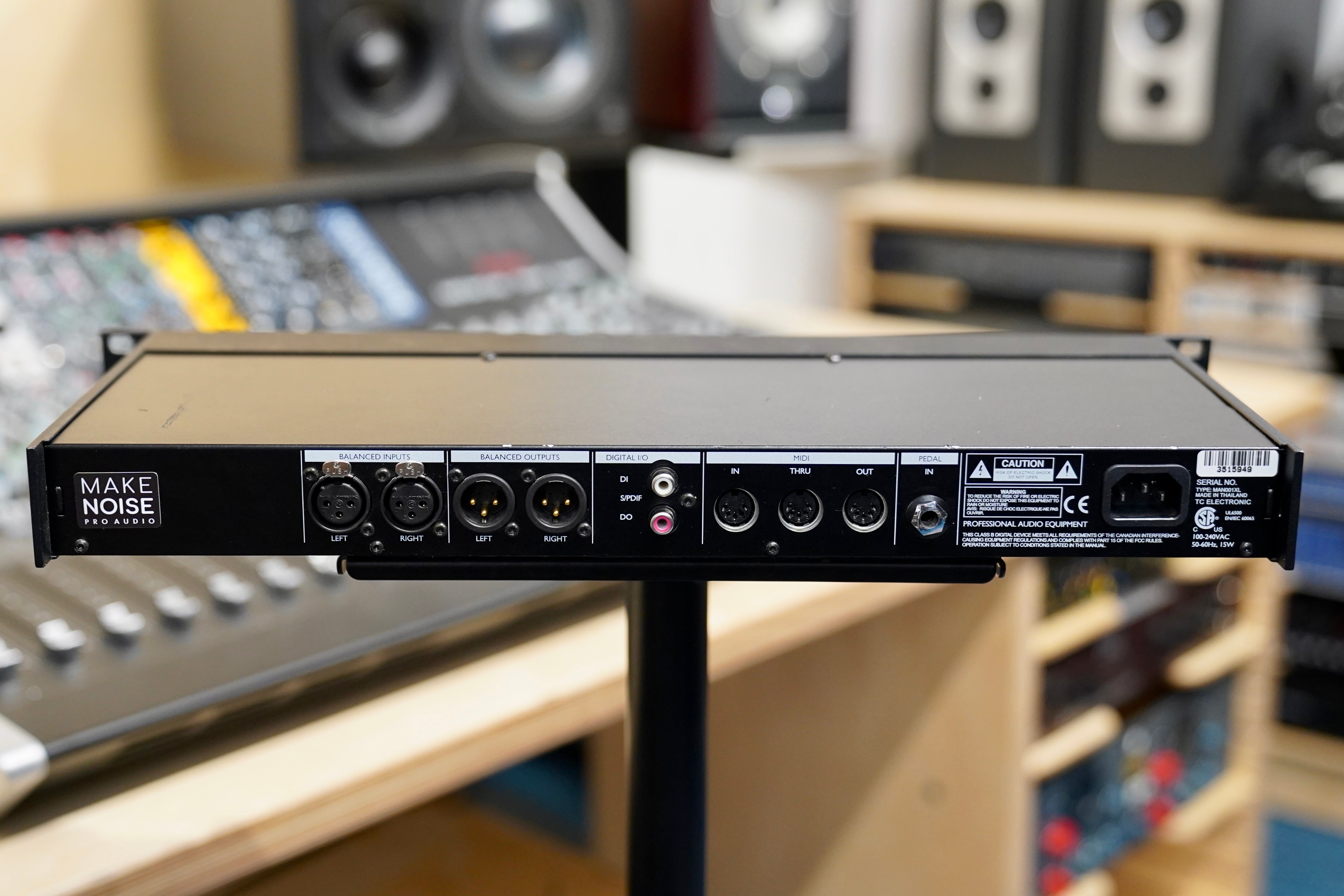 TC Electronic M-One XL