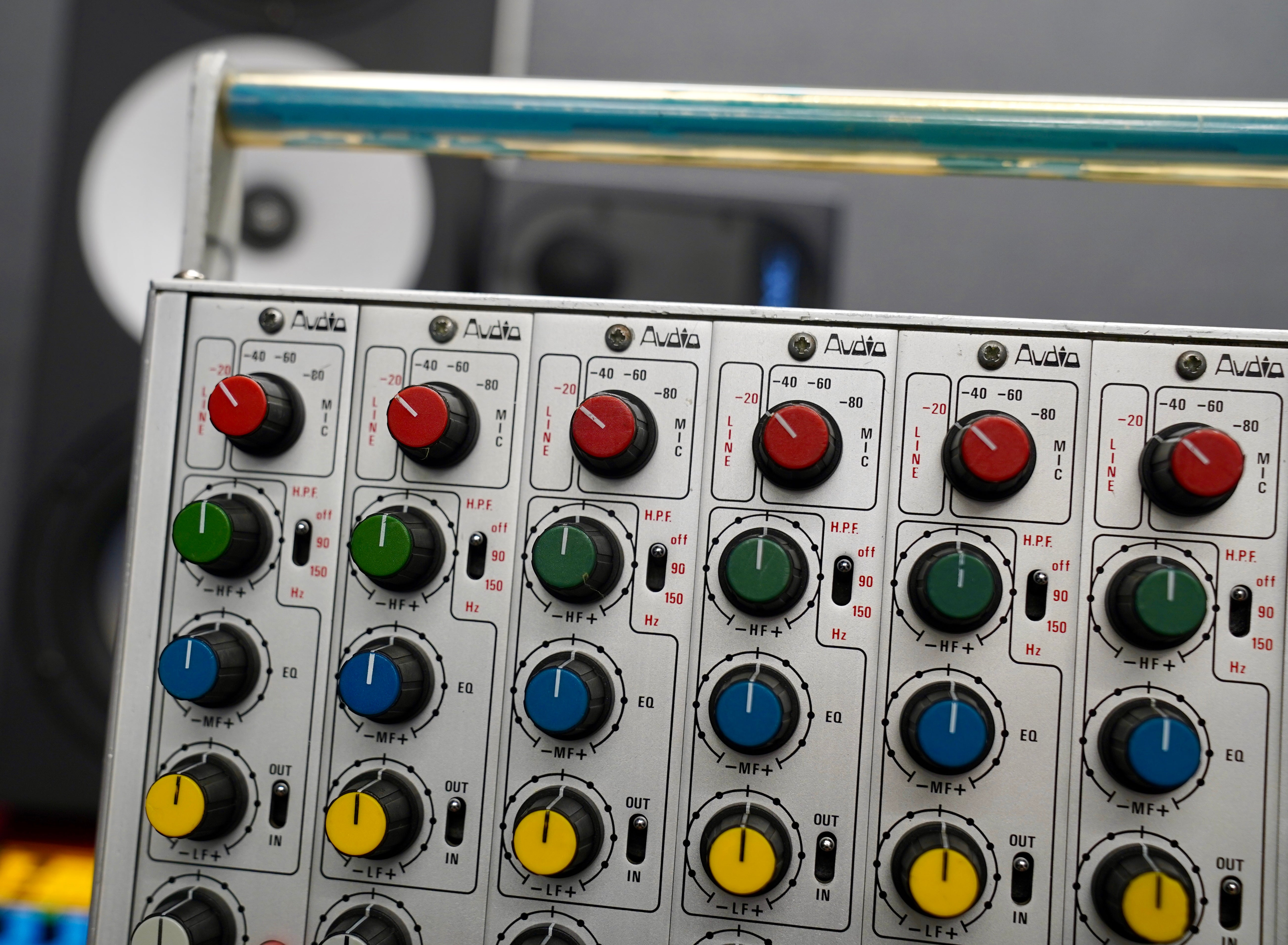 Audio Developments AD145
