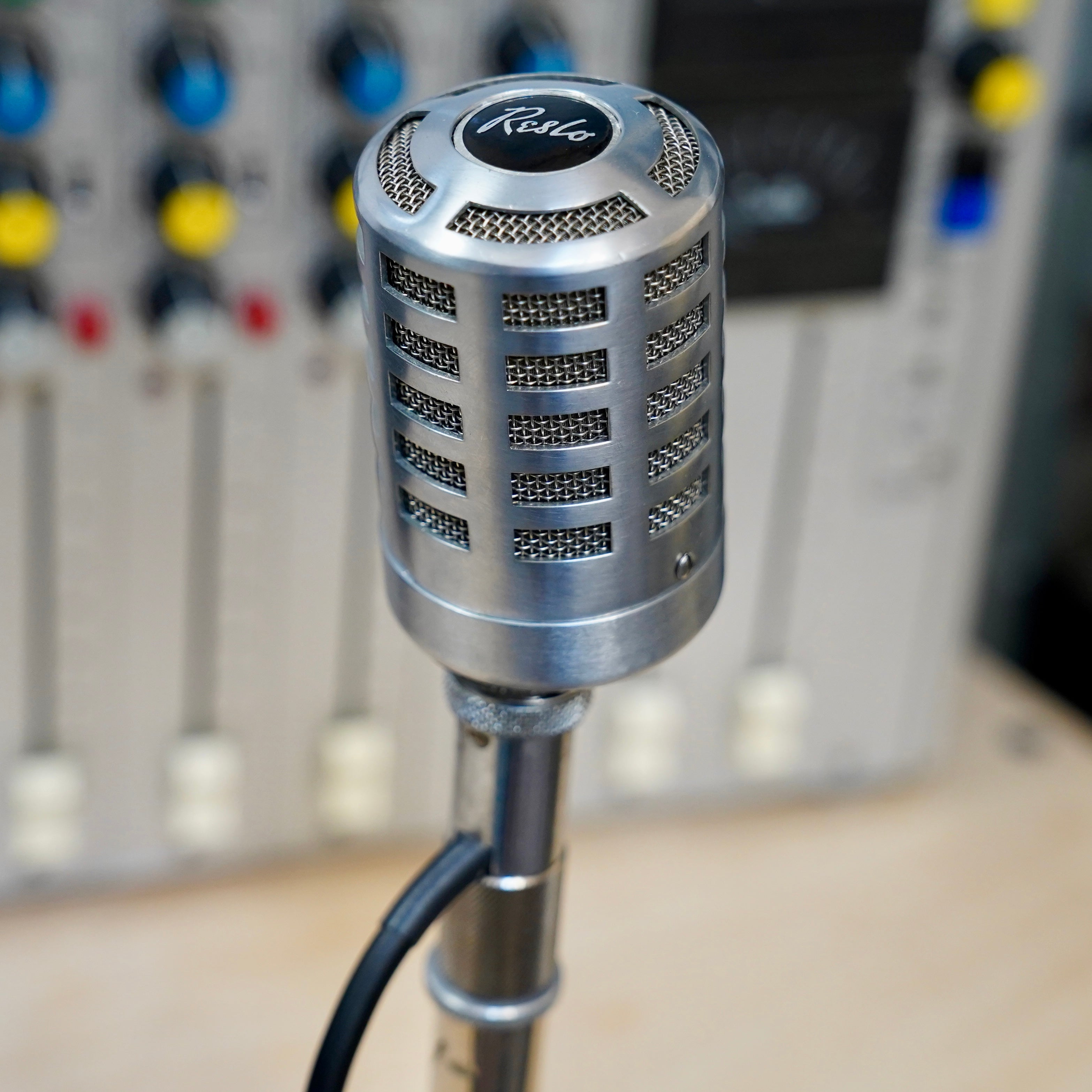 Reslo URA Ribbon Microphone