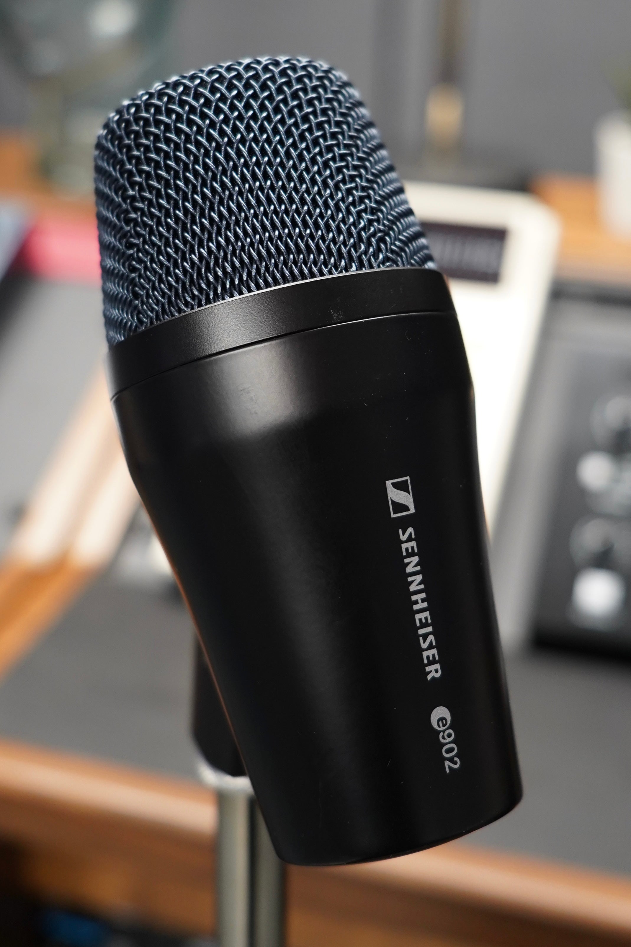 Sennheiser e902