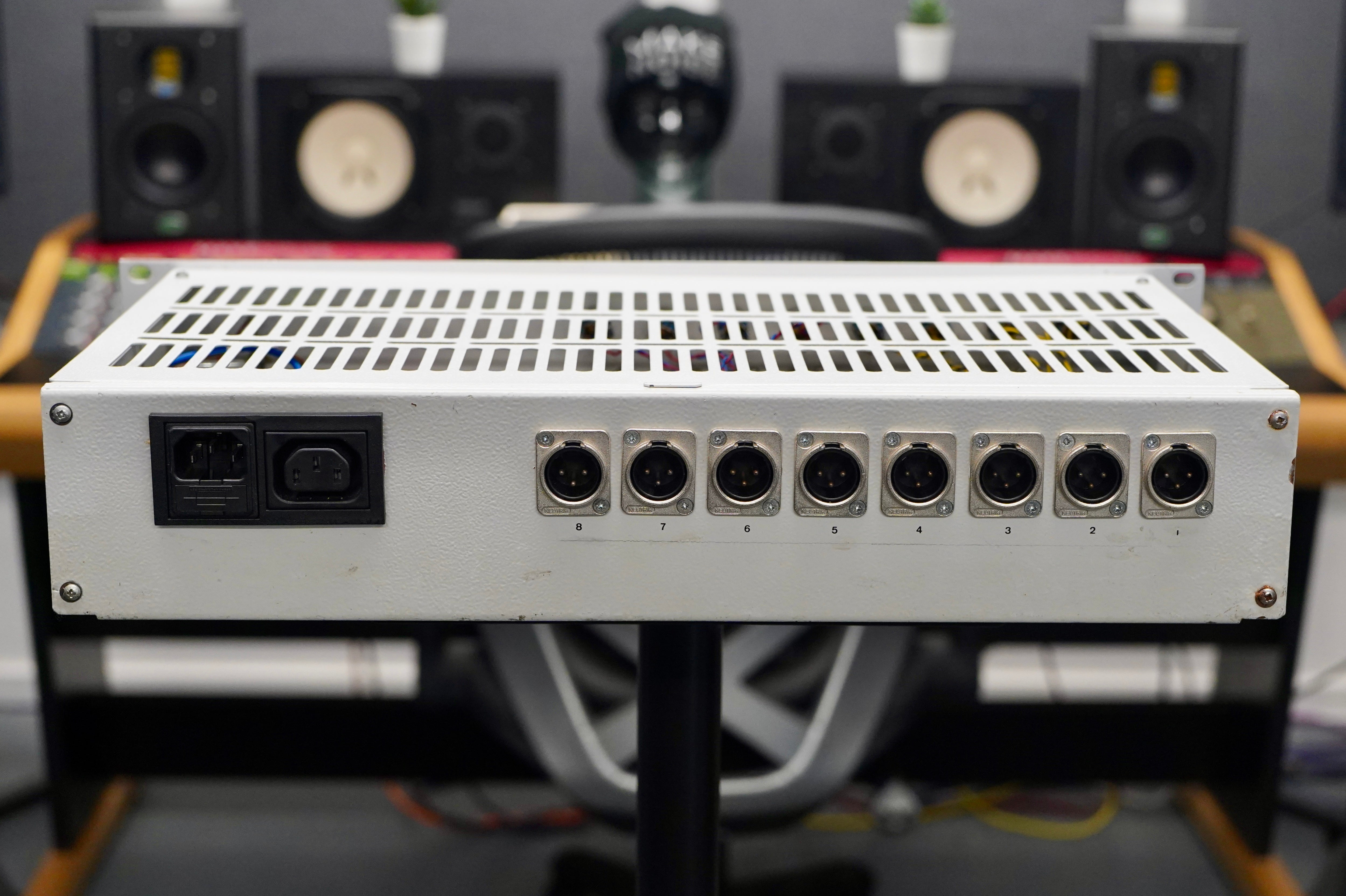 DAV Electronics 8-Channel Preamp