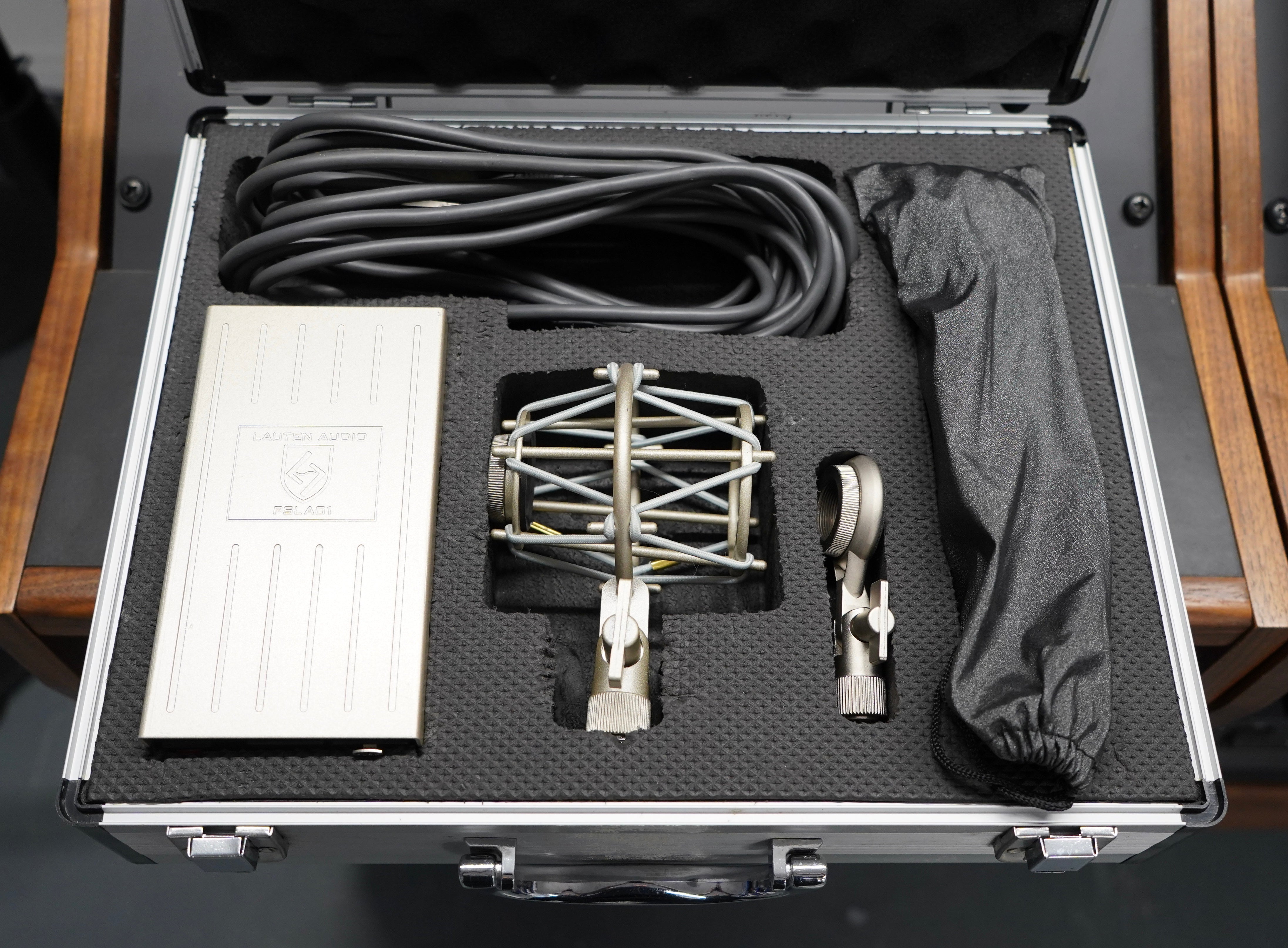 Lauten Audio Horizon LT-321