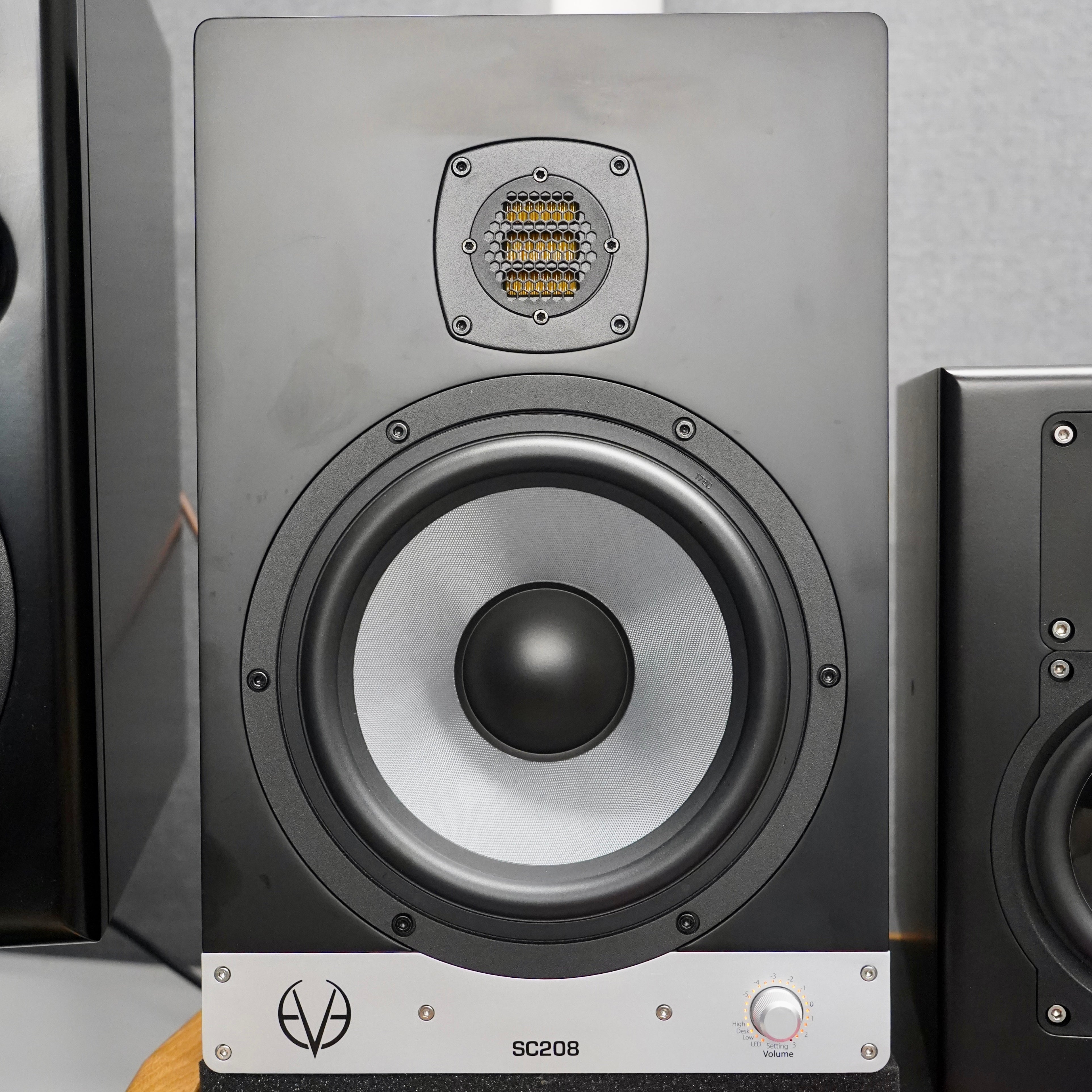 Eve Audio SC208 (Pair)