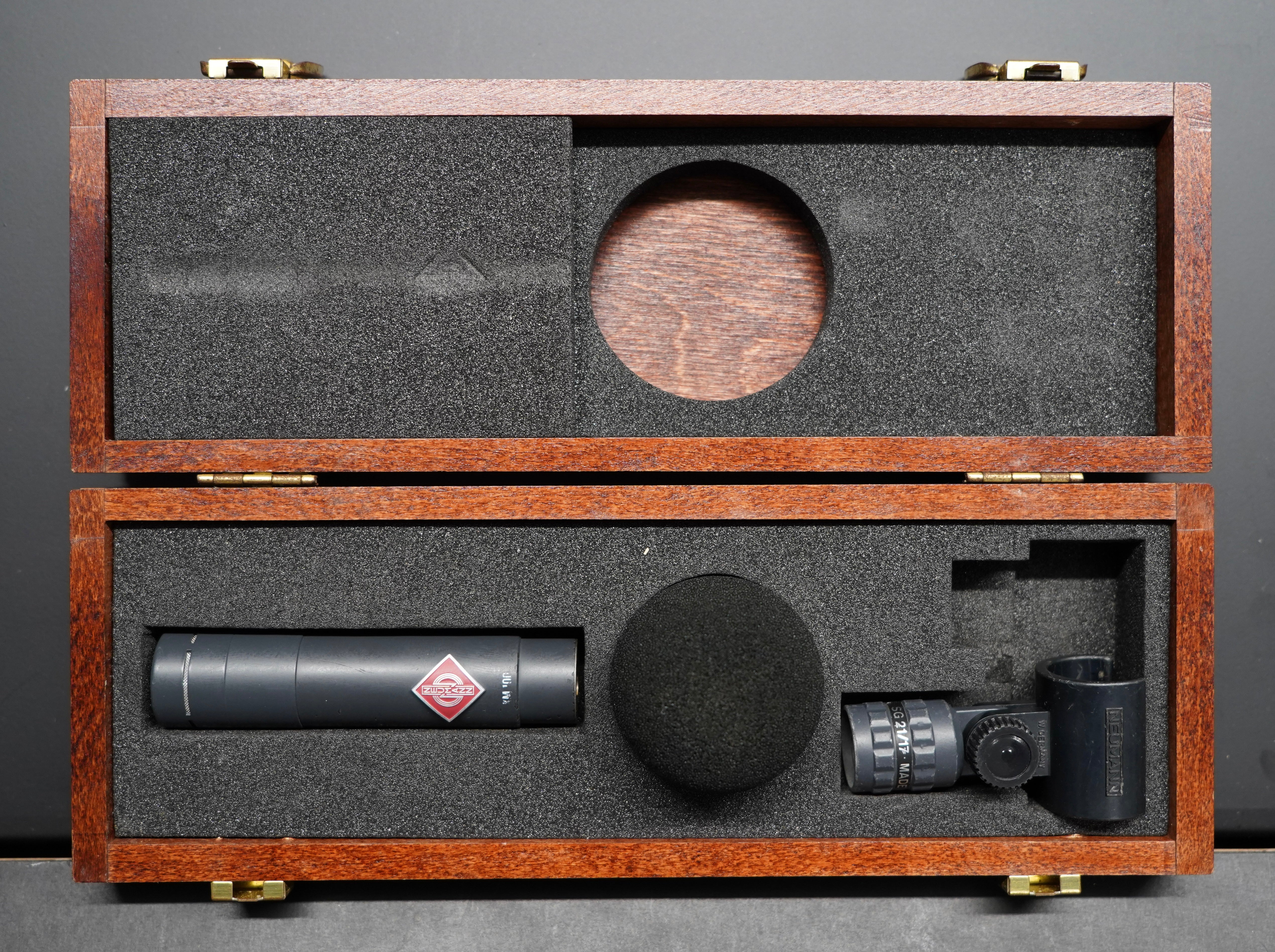 Neumann KM 150 (Hypercardioid)