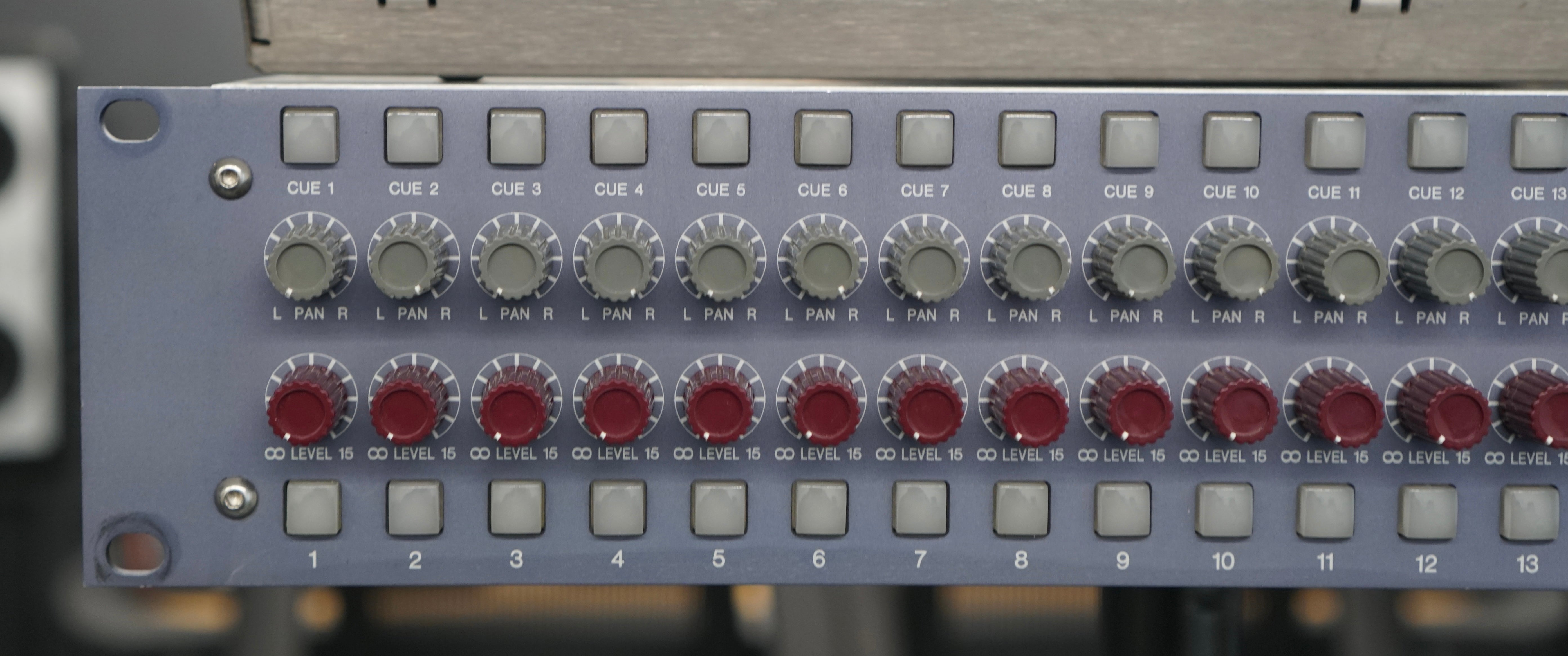 Neve 8816 / 8804 Summing Mixer