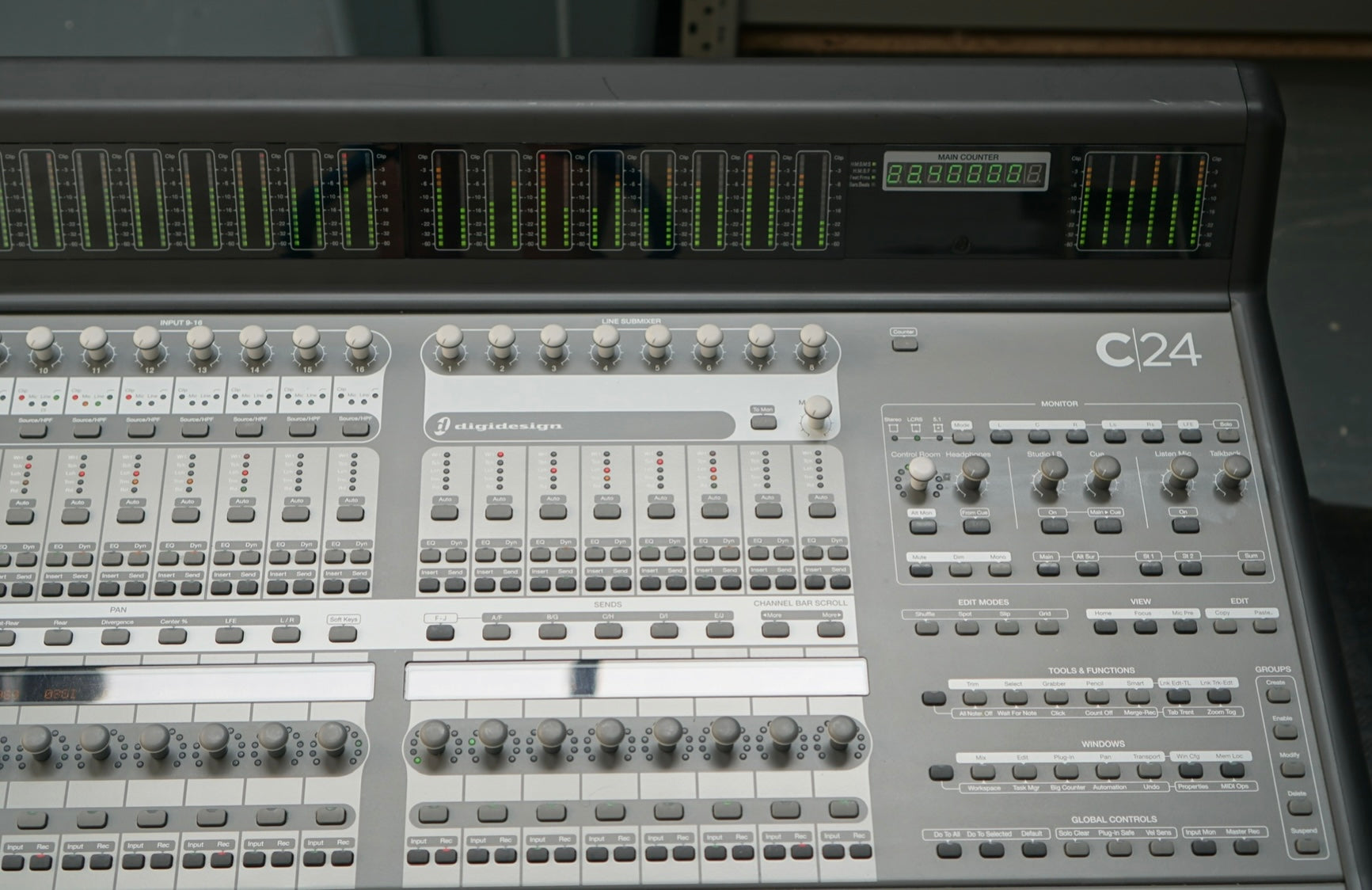 Avid / Digidesign C24