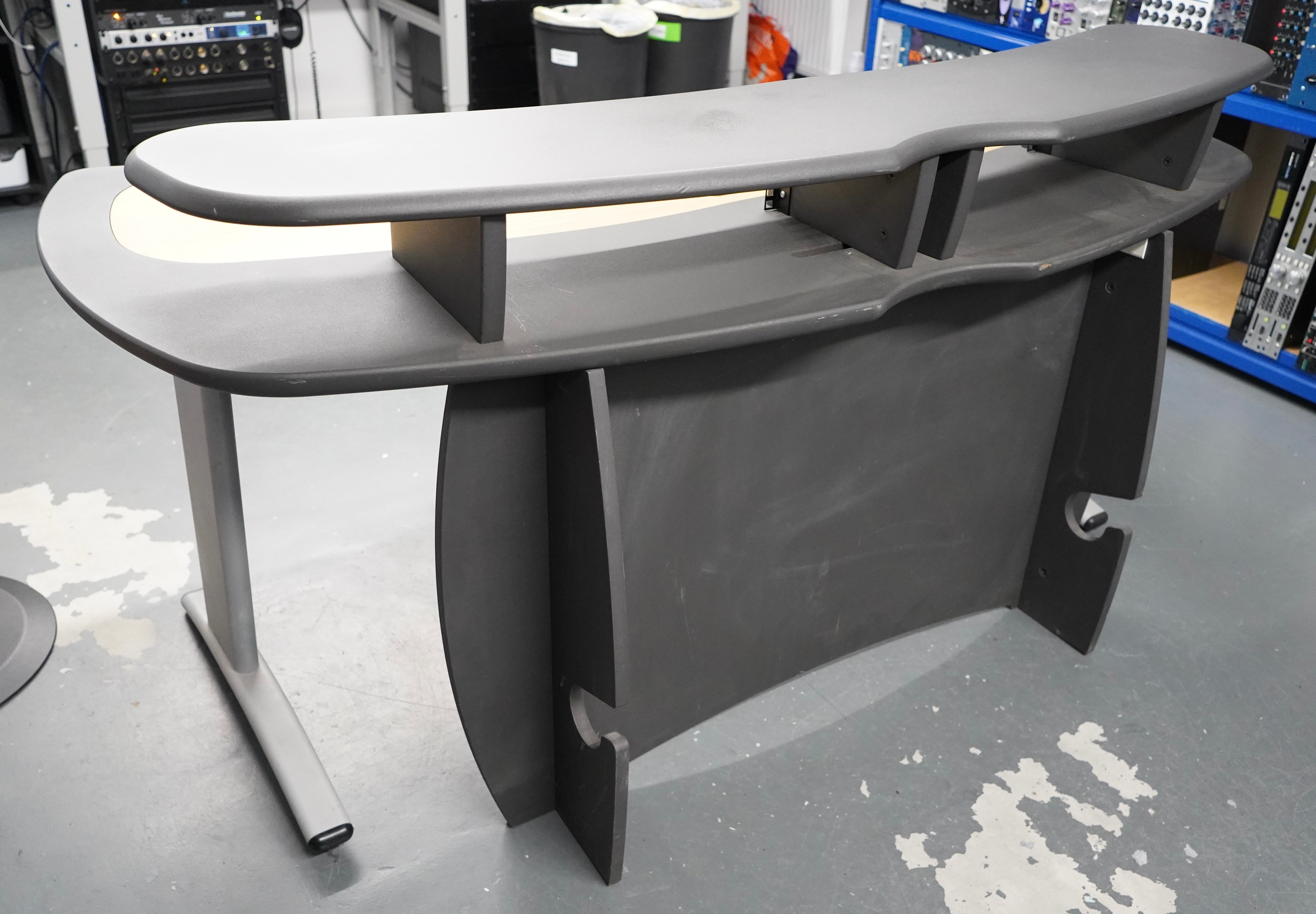 AKA Design ProMedia Desk