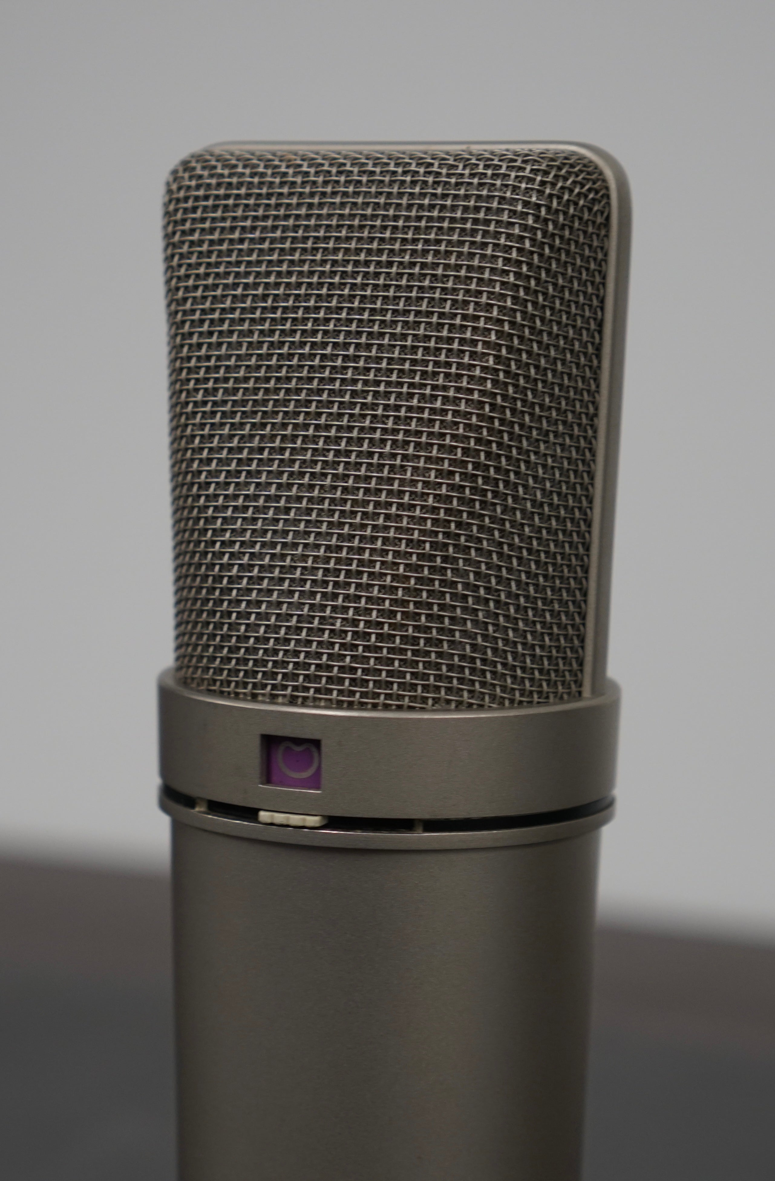 Neumann U87 (1981)