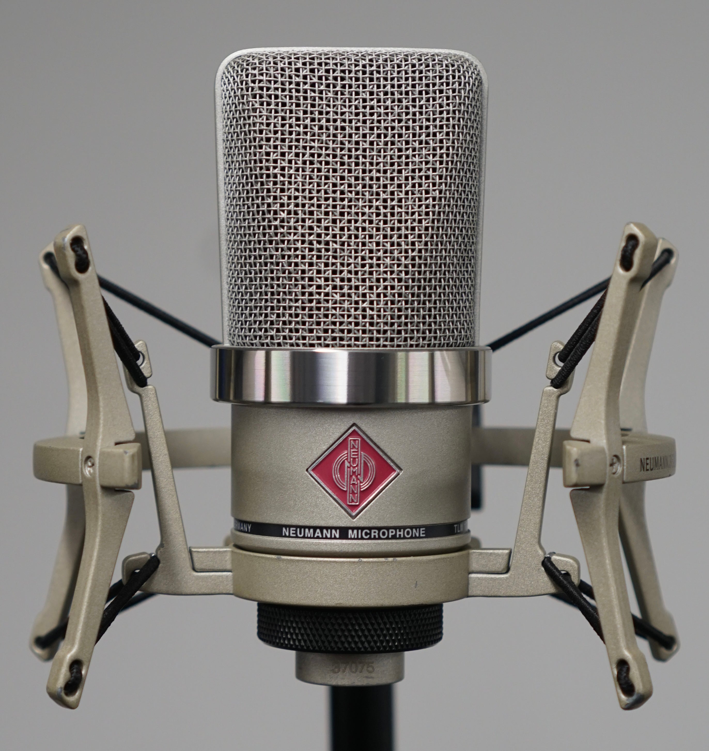 Neumann TLM102
