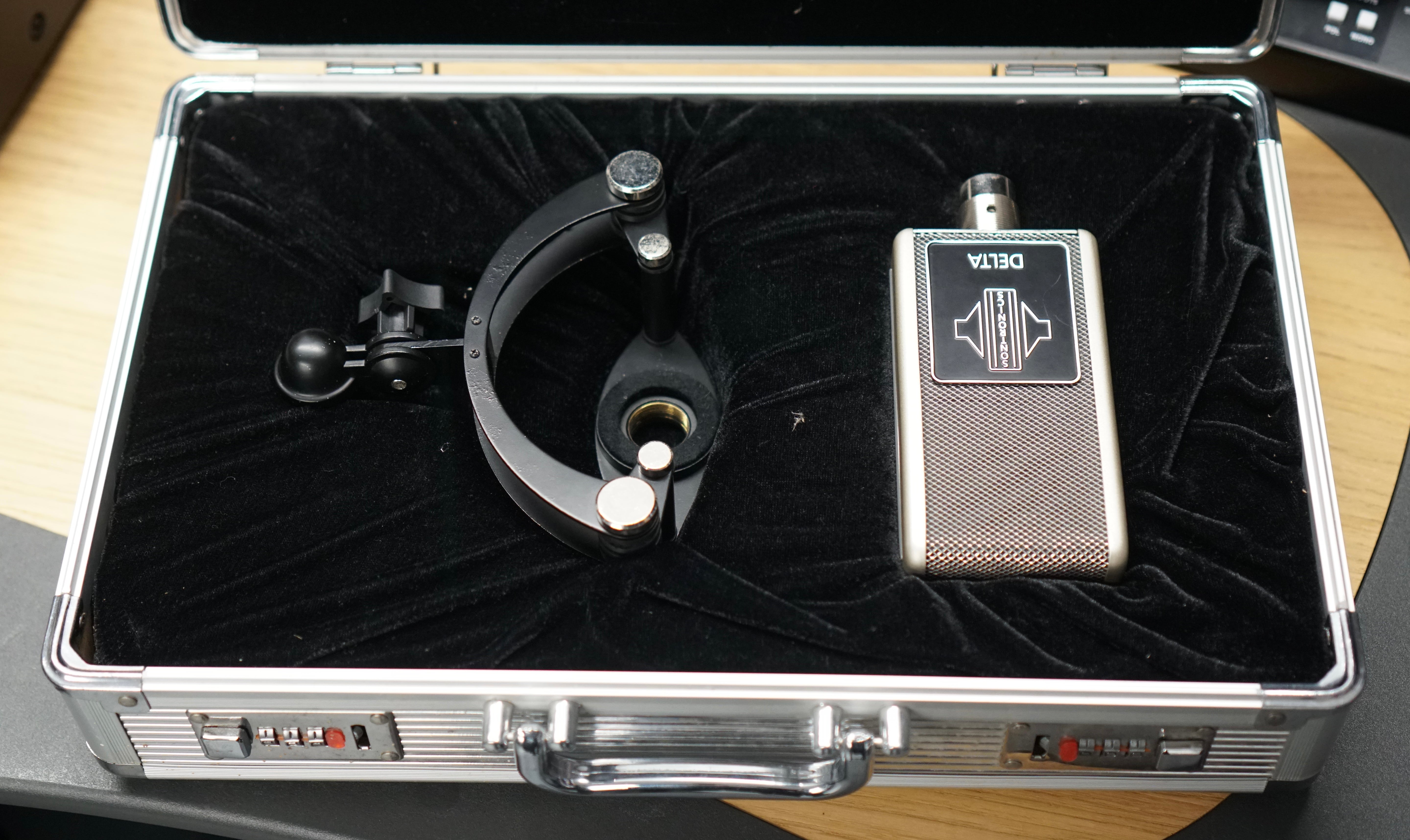 Sontronics Delta Ribbon Microphone