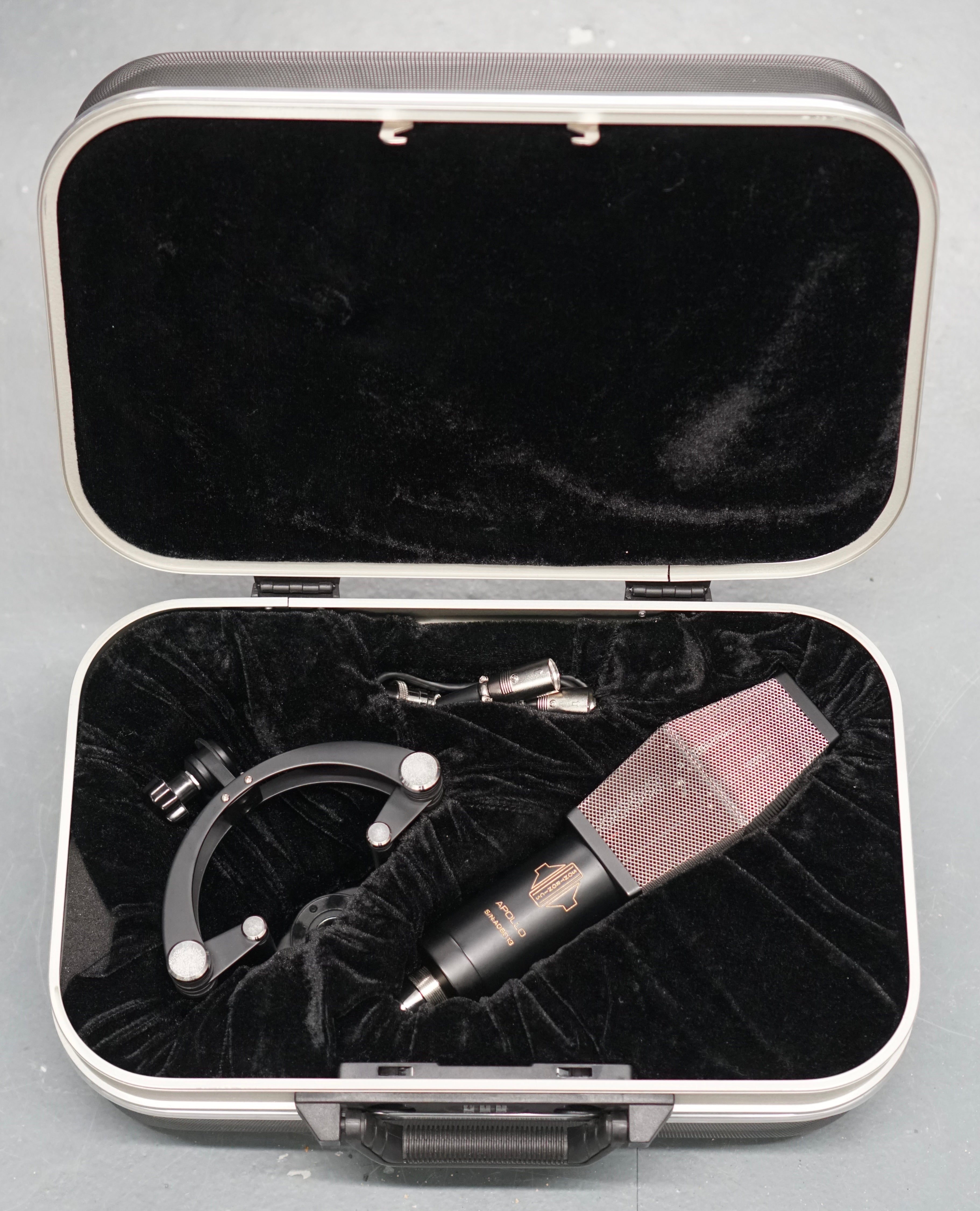 Sontronics Apollo Stereo Ribbon Microphone