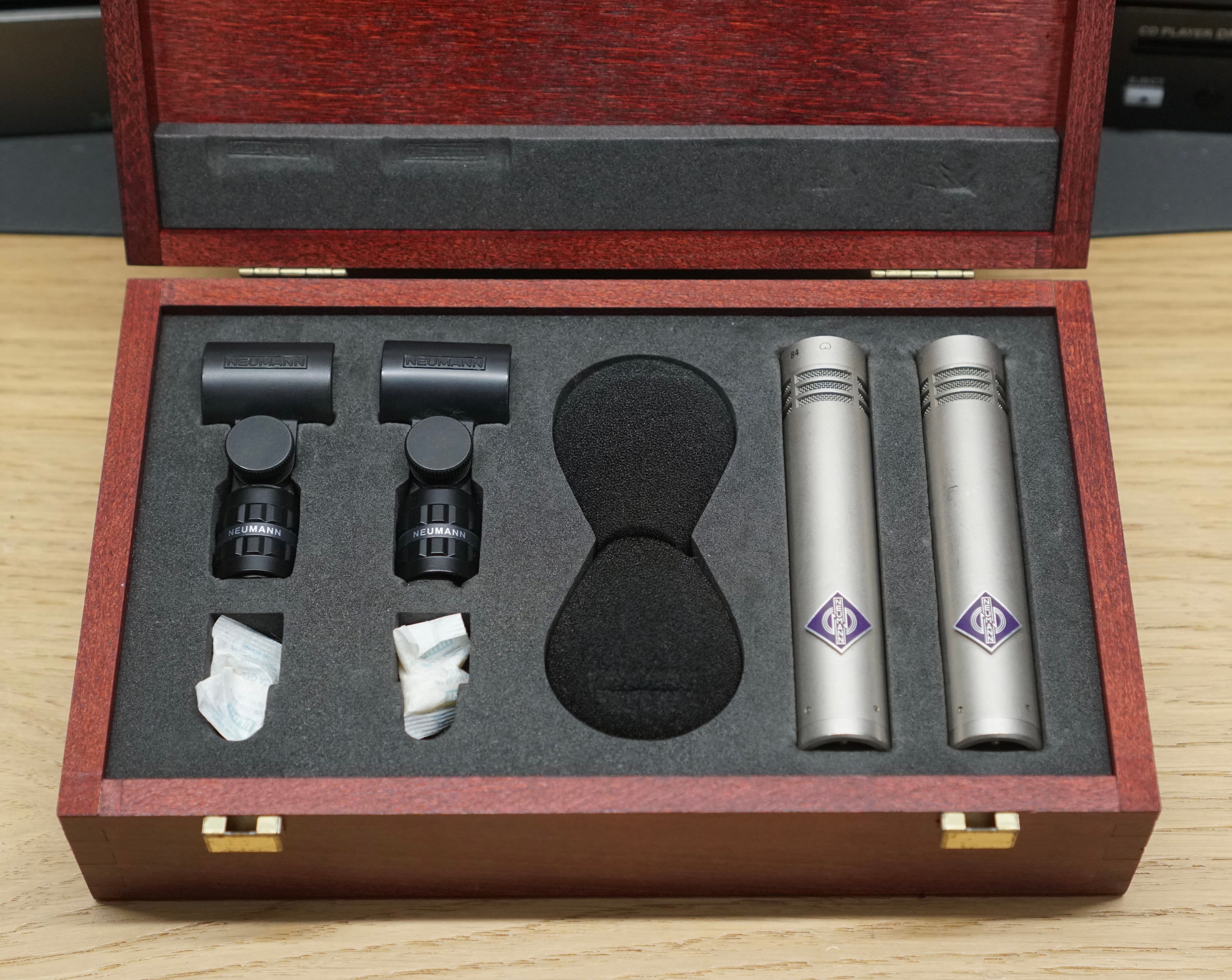 Neumann KM84 (Pair)