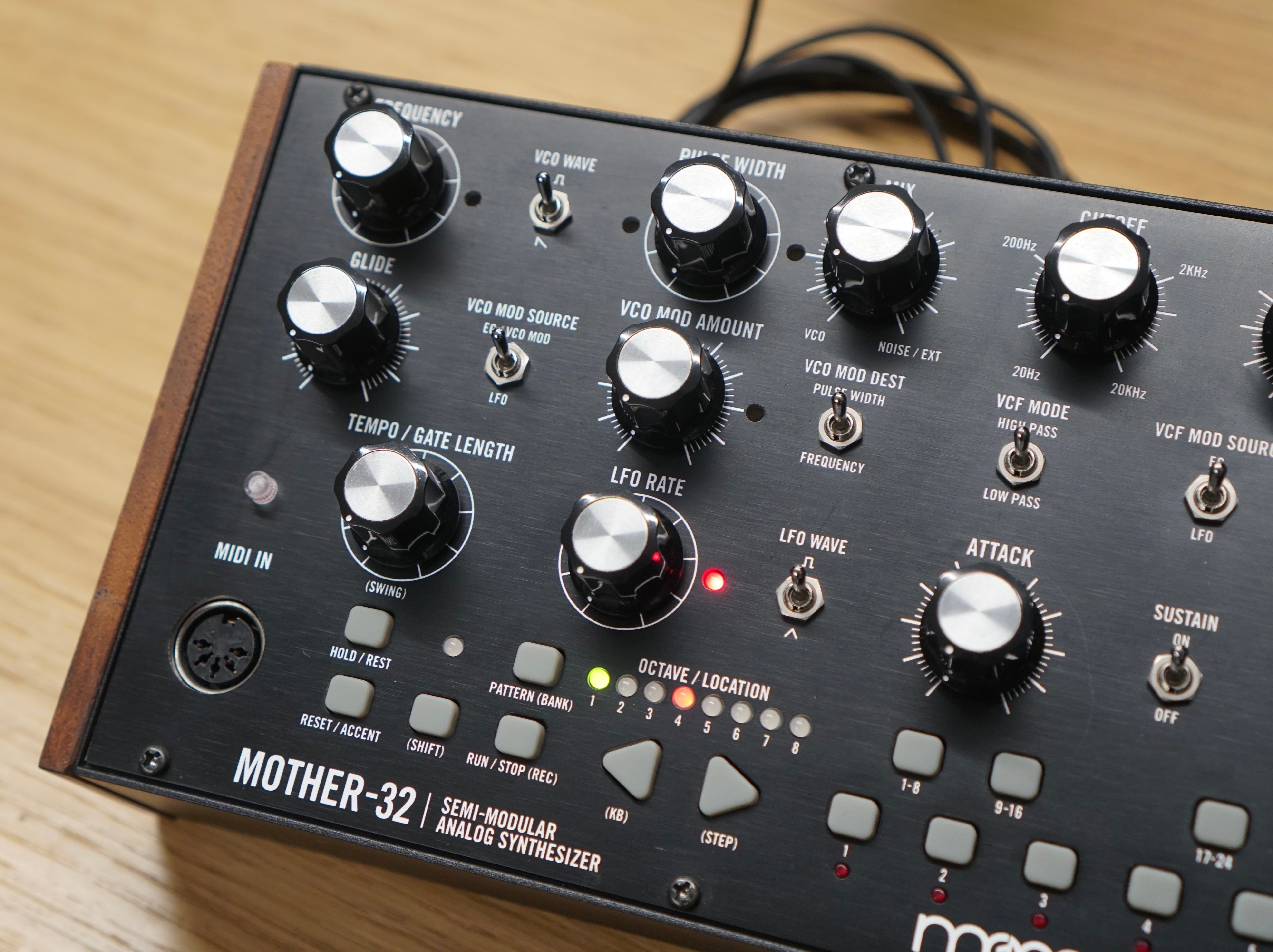 Moog Mother-32
