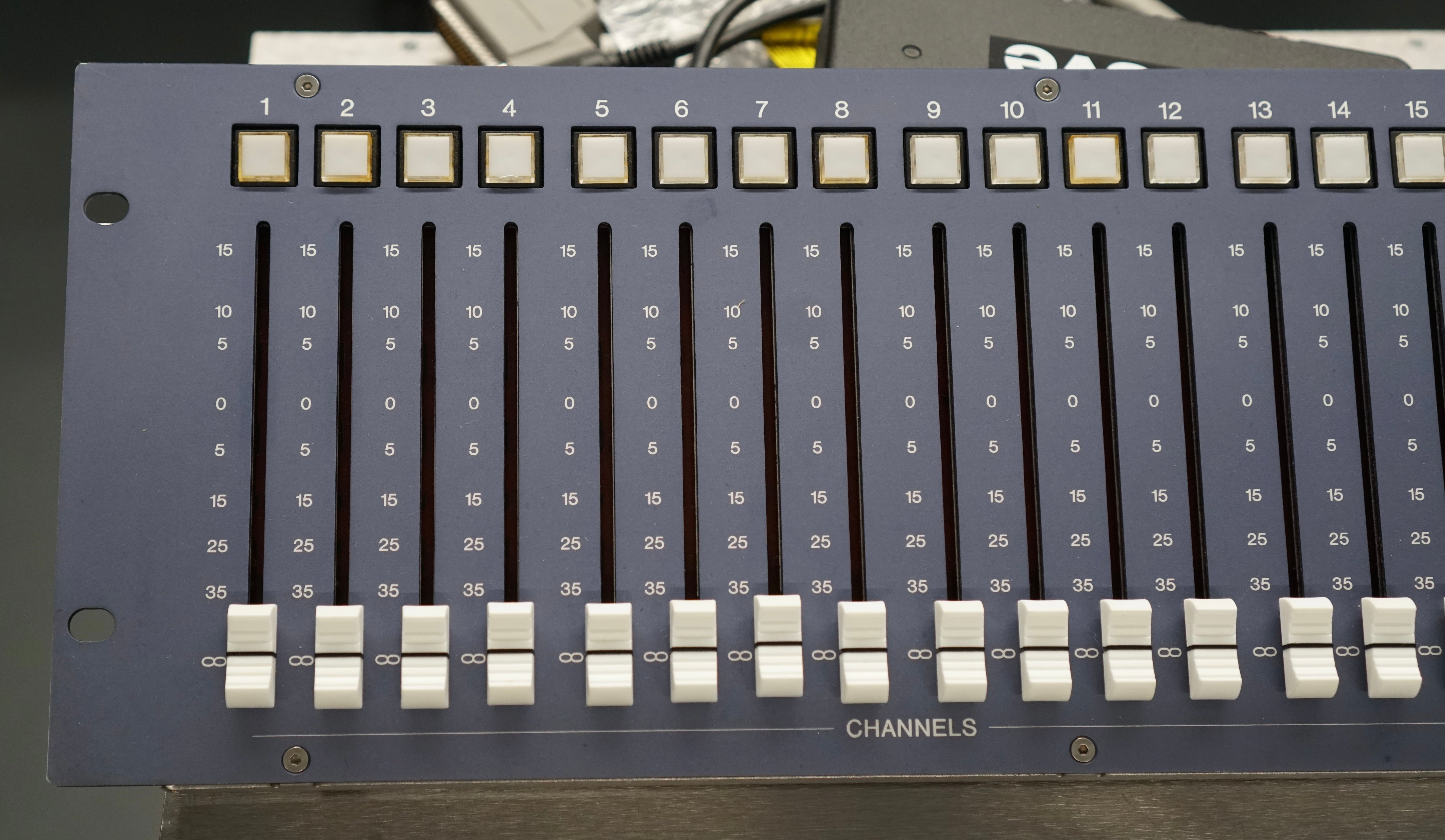 Neve 8816 / 8804 Summing Mixer