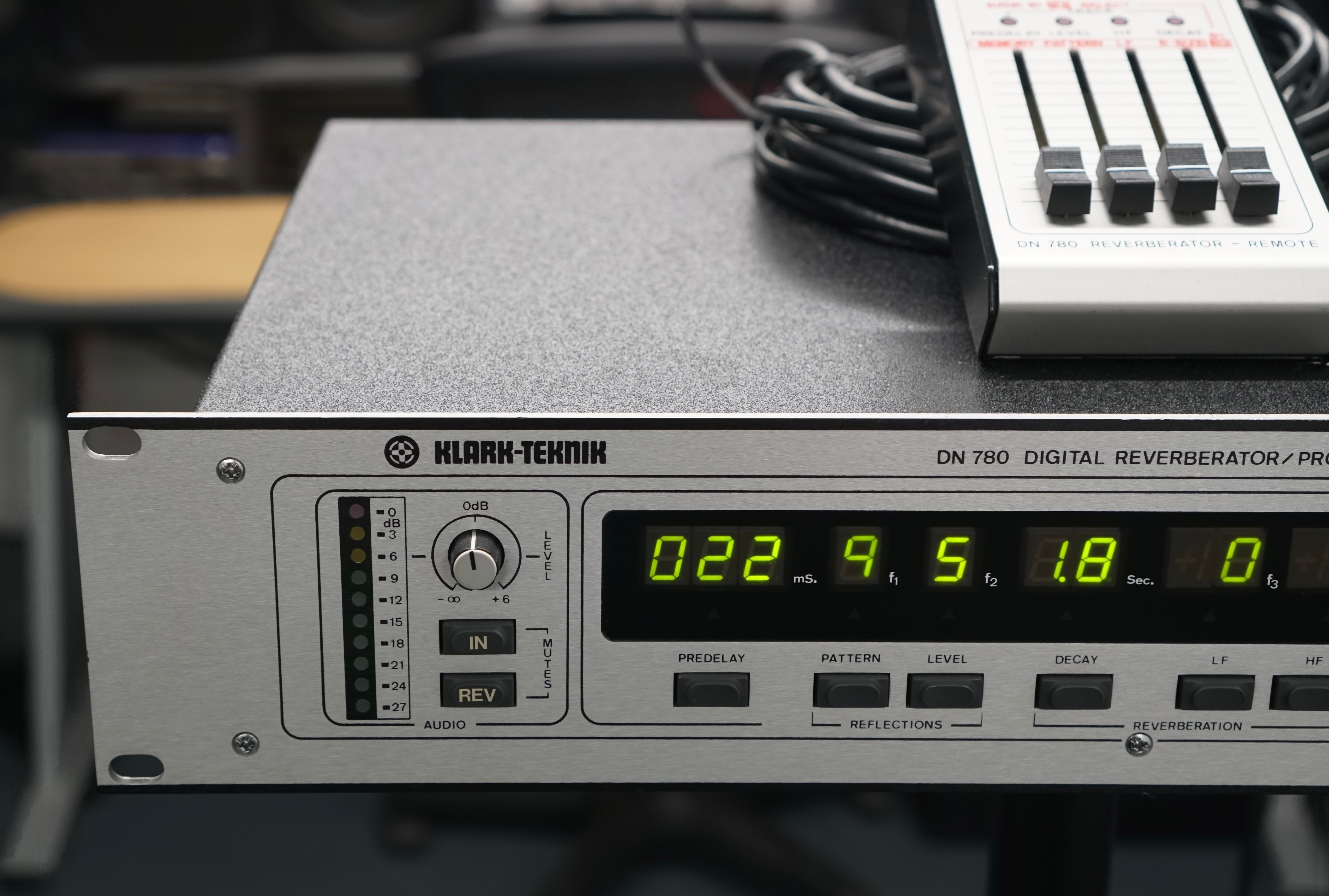 Klark Teknik DN780 Digital Reverberator w/ Remote