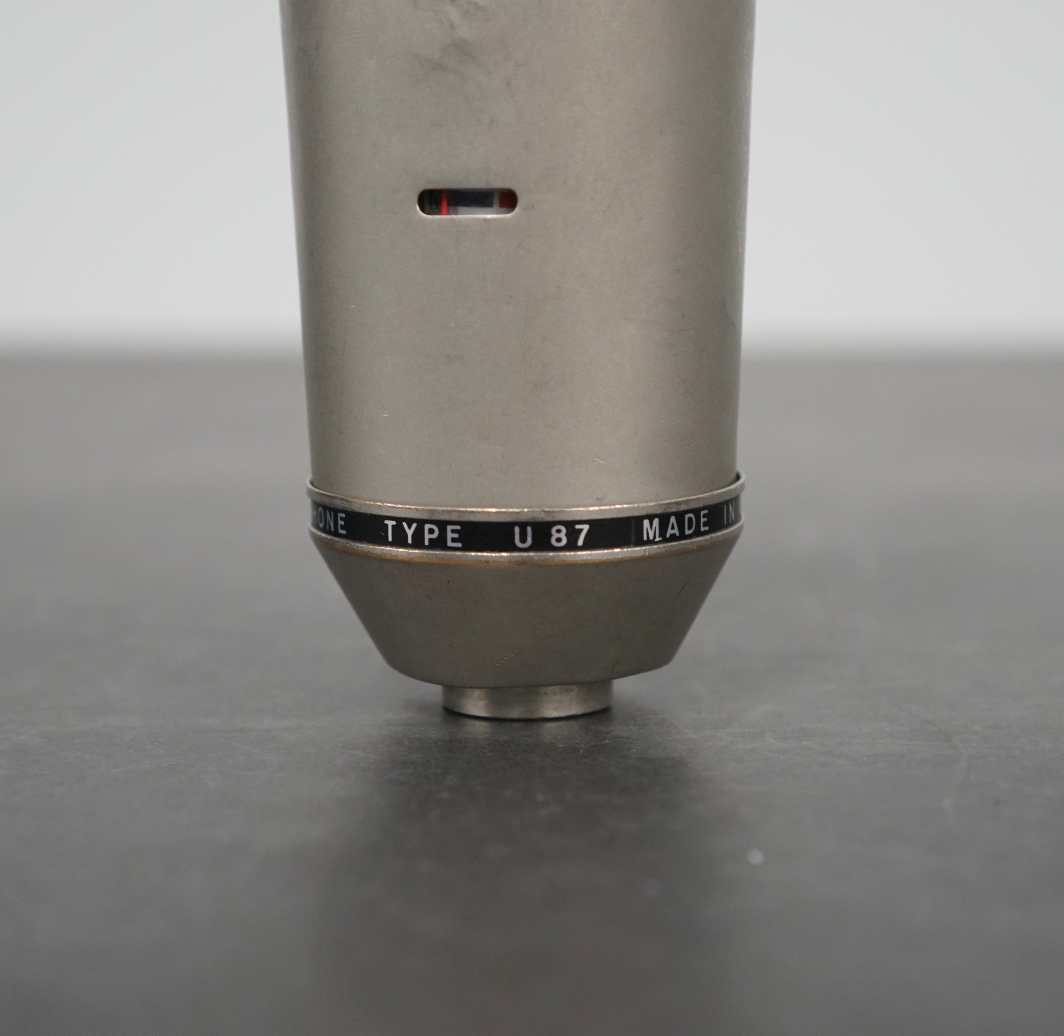Neumann U87 (Vintage)