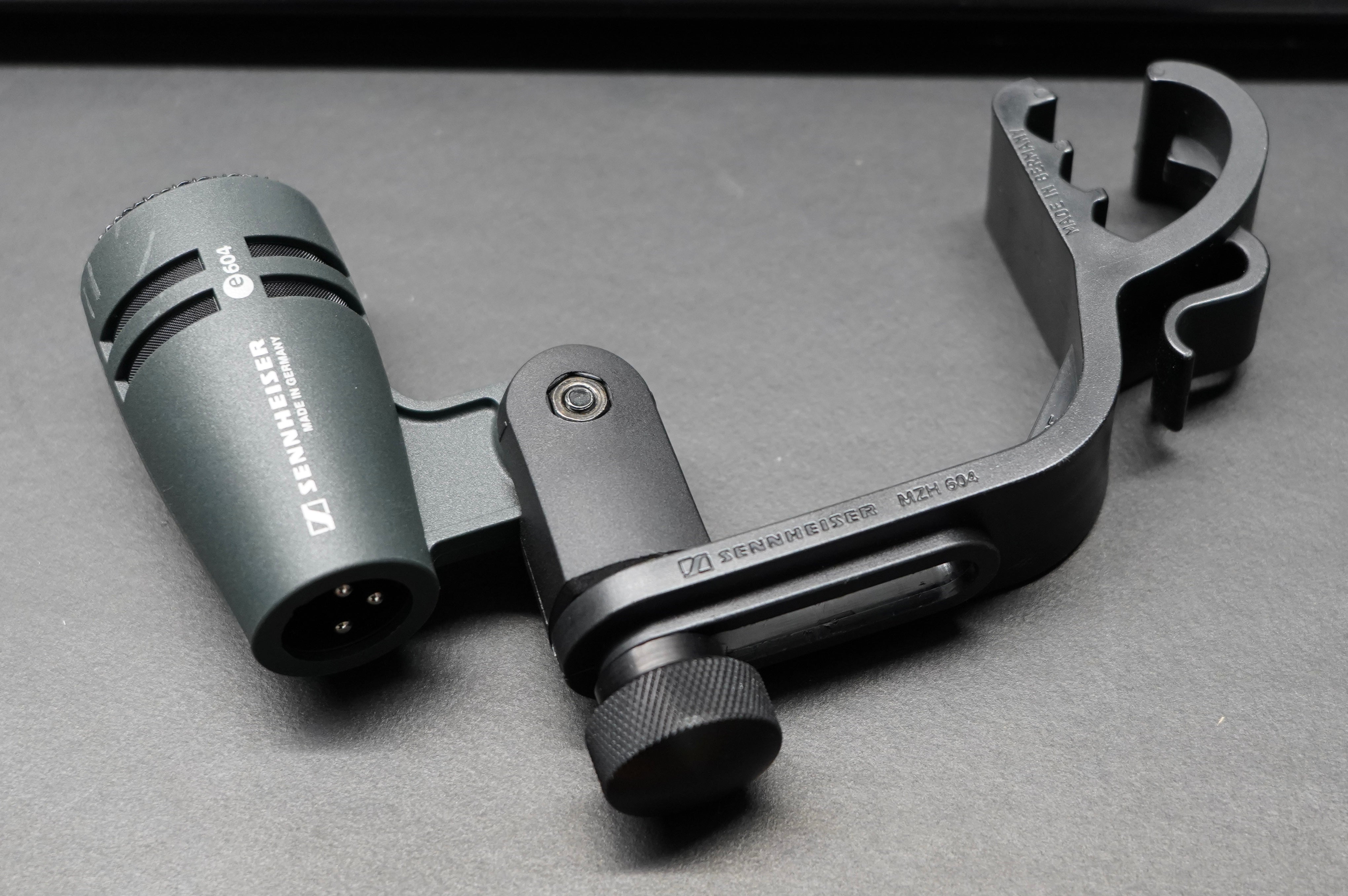 Sennheiser e604