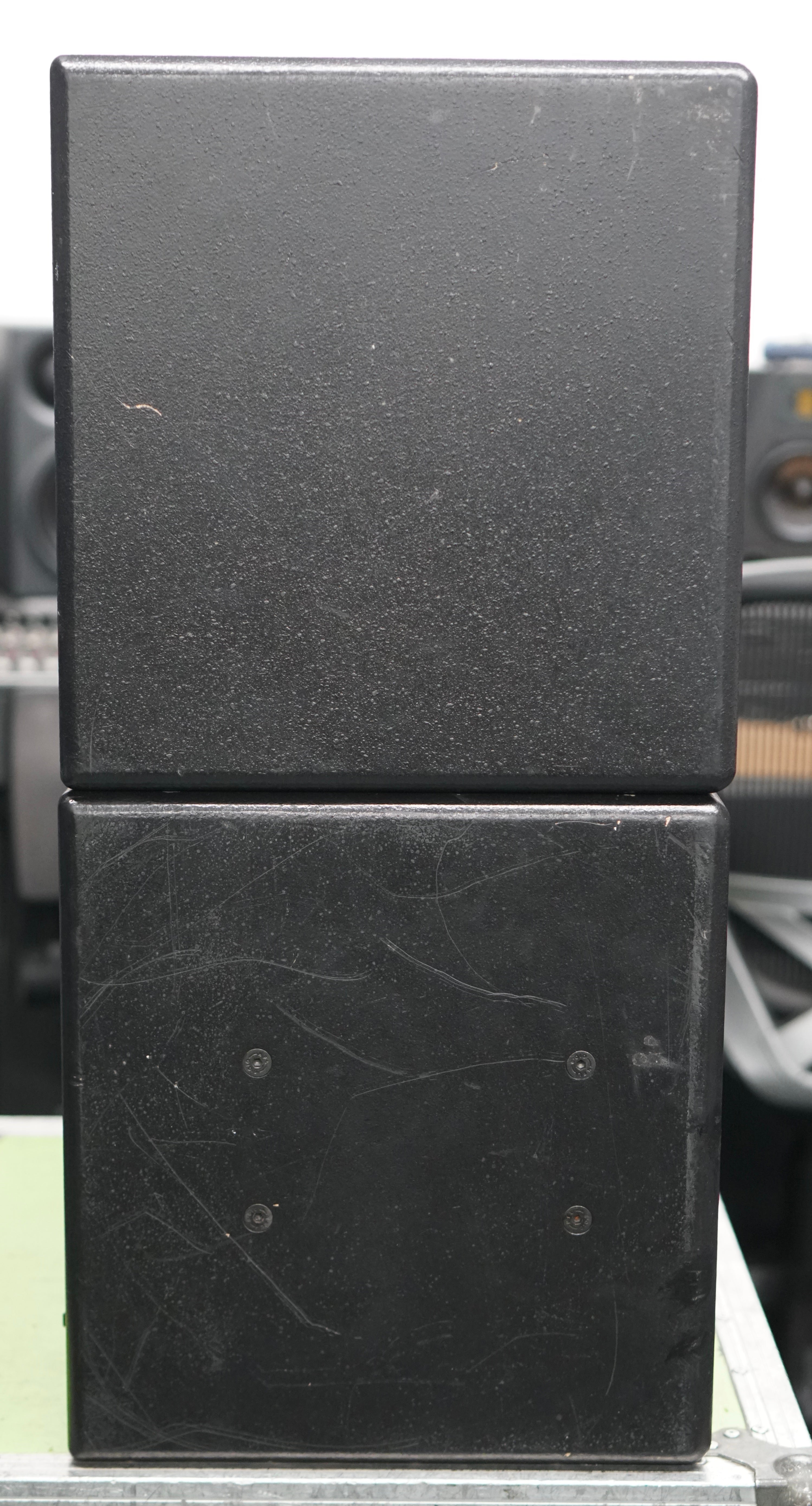 Quested V3110 (Pair)