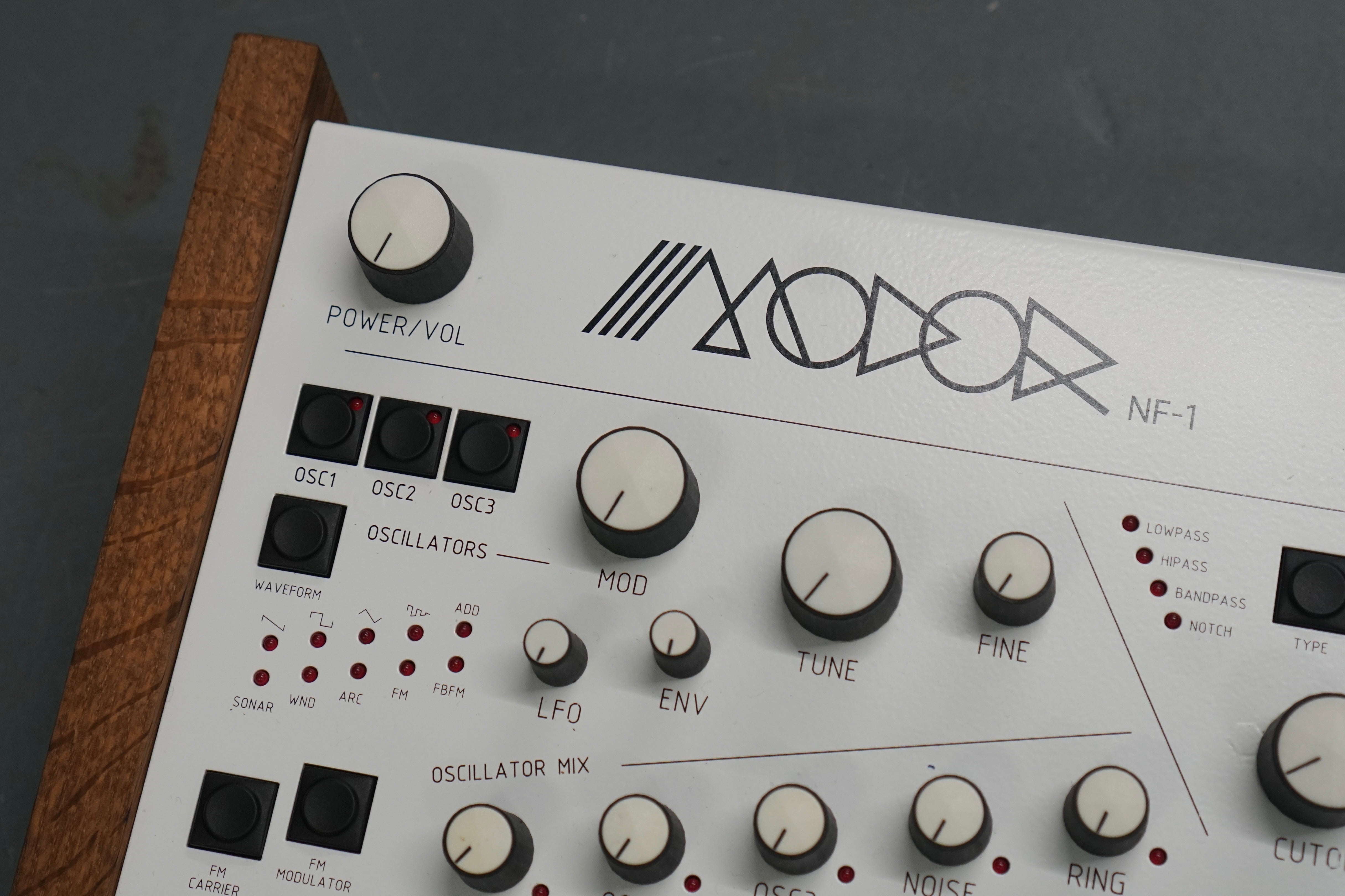 Modor NF-1 Digital Polyphonic Synthesizer