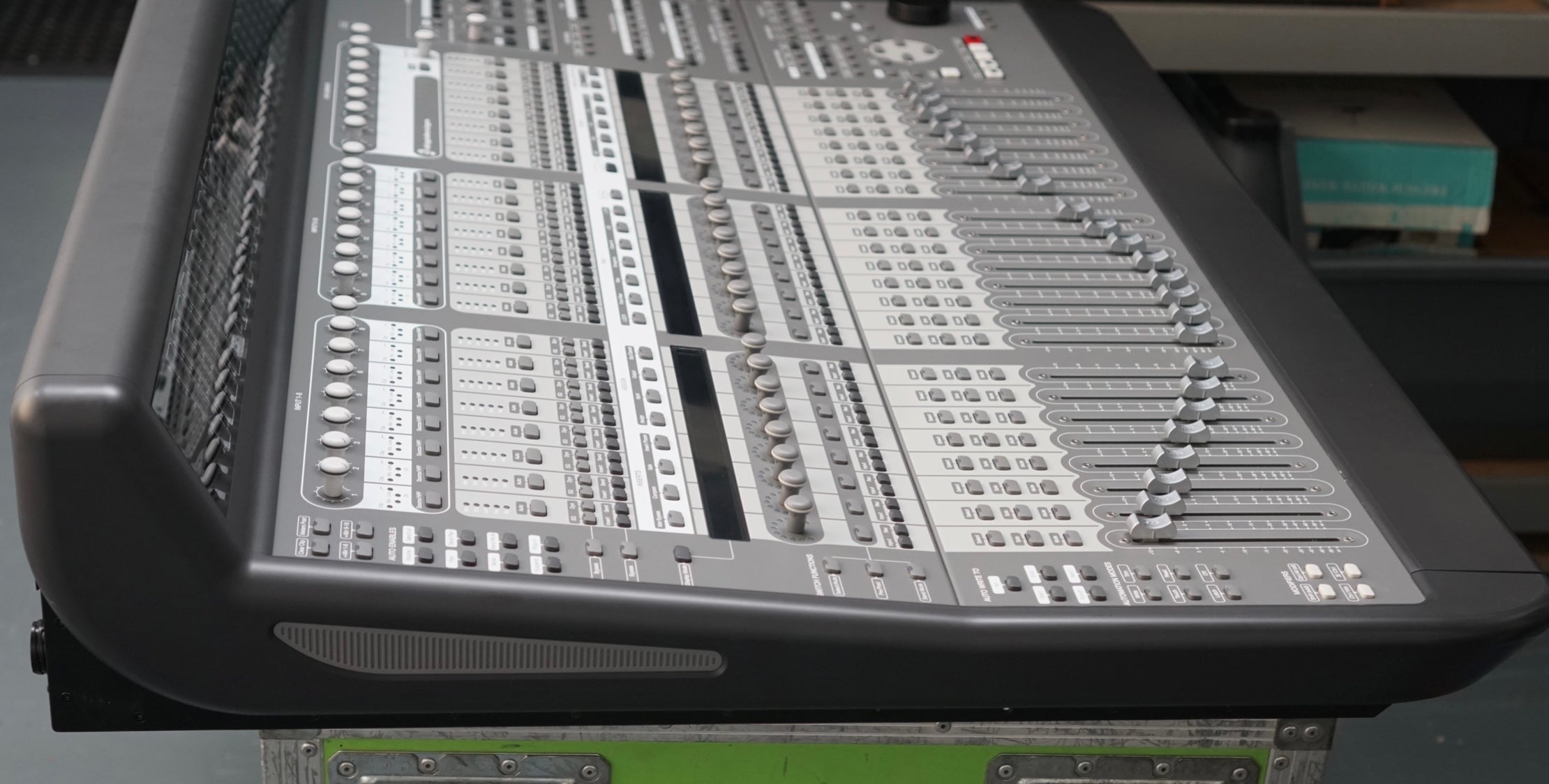 Avid / Digidesign C24