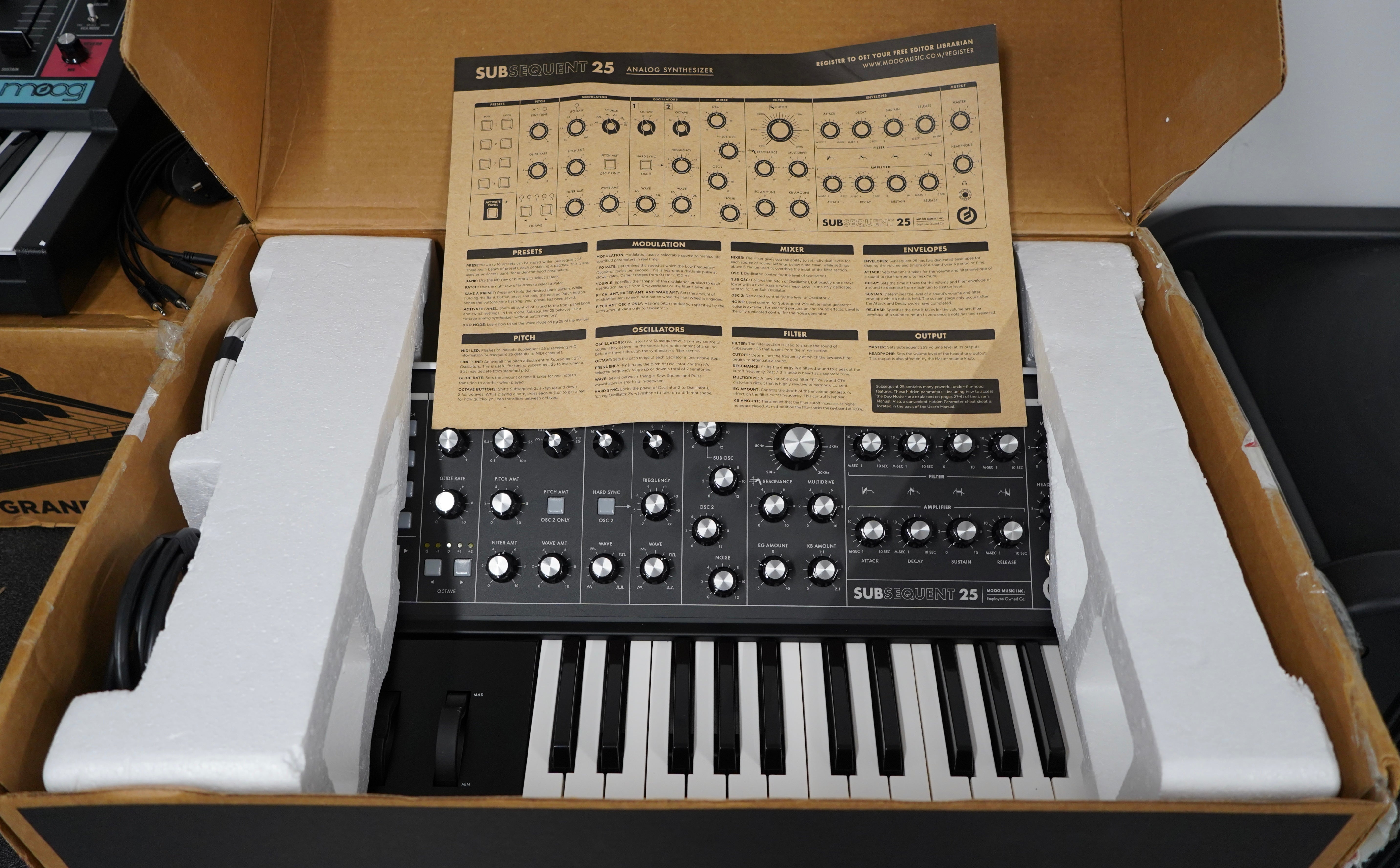 Moog Subsequent 25